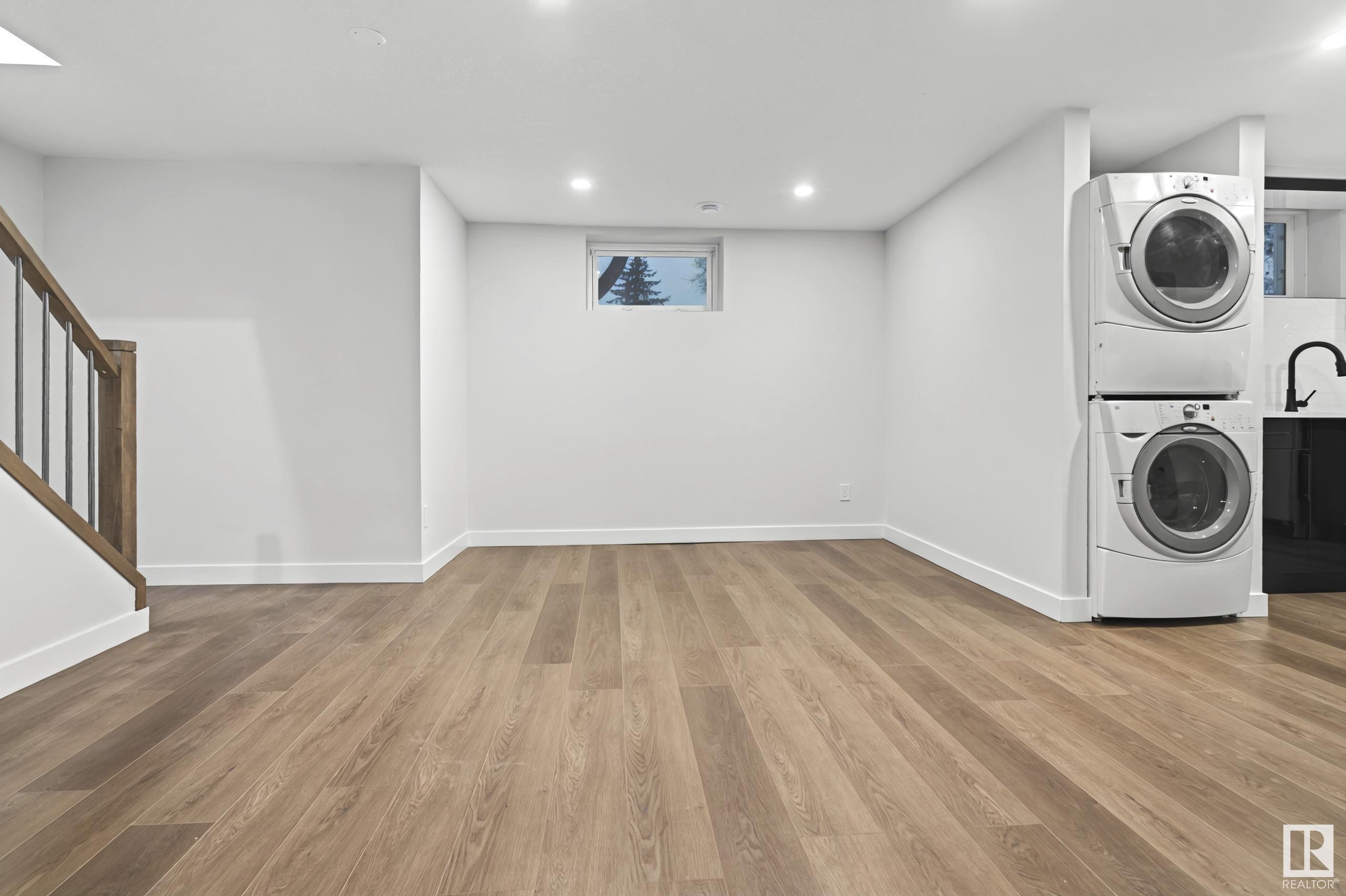      12111 39 ST NW , Edmonton,  ,T5W 2J9 ;  Listing Number: MLS E4418537