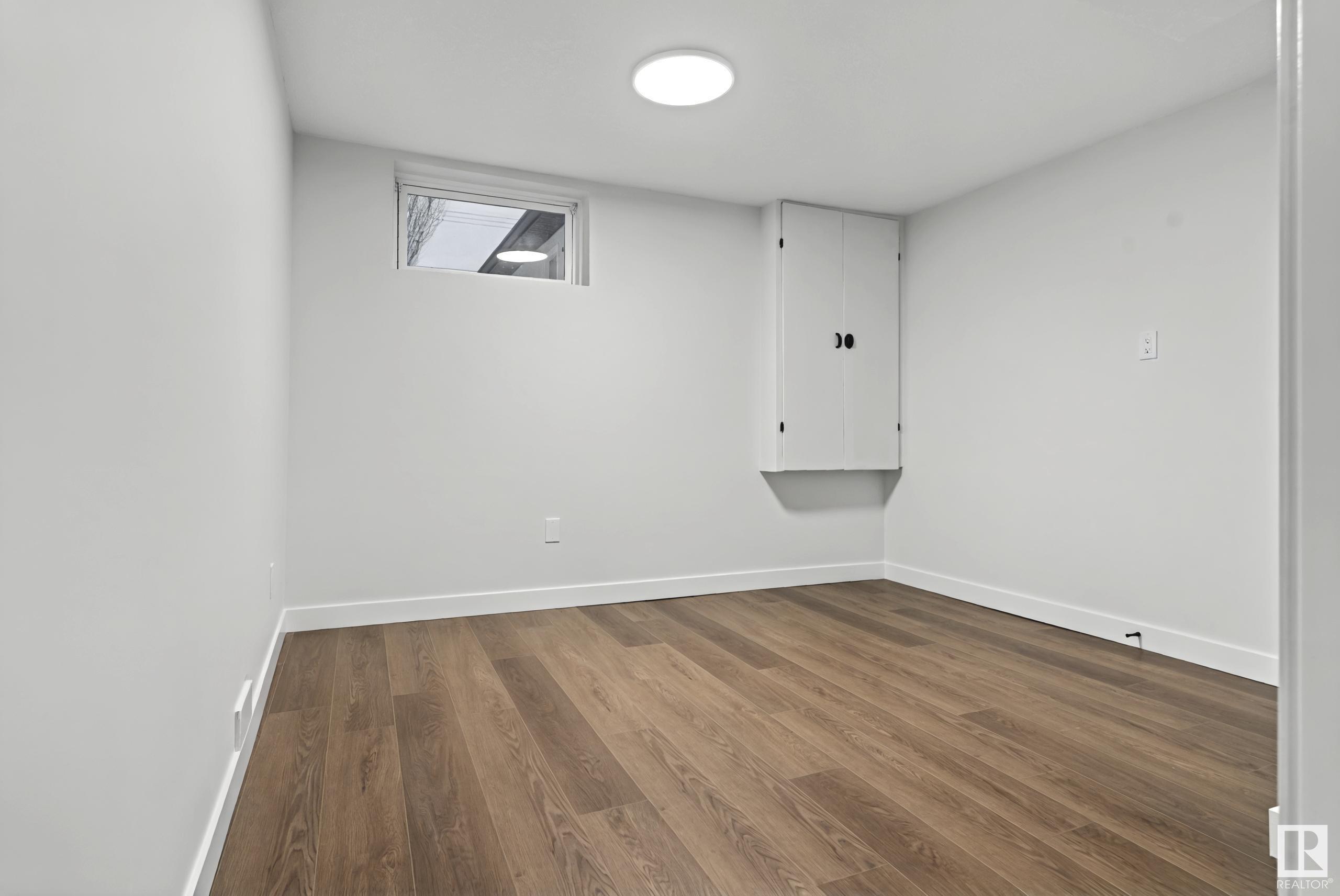      12111 39 ST NW , Edmonton,  ,T5W 2J9 ;  Listing Number: MLS E4418537
