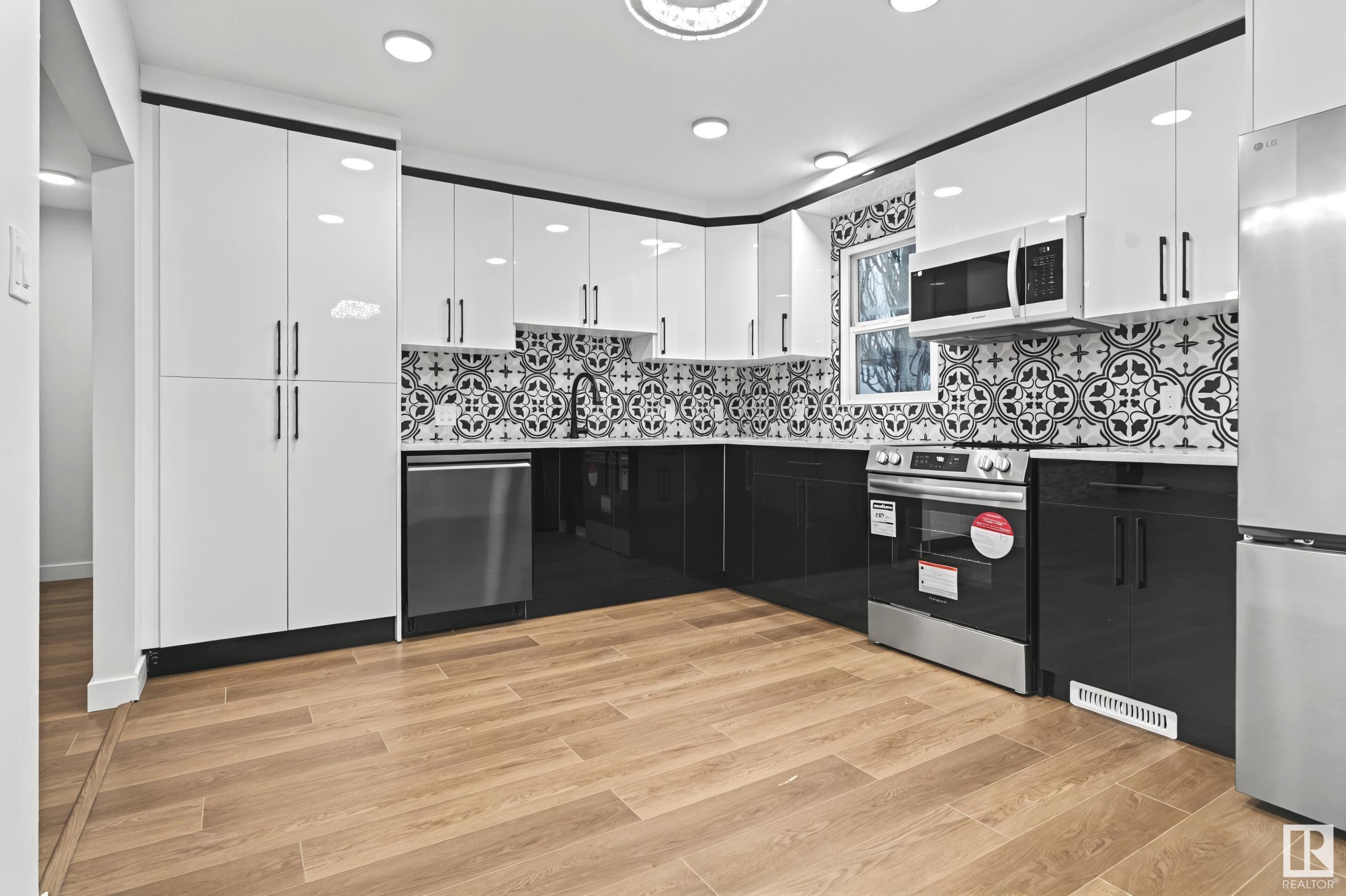      12111 39 ST NW , Edmonton,  ,T5W 2J9 ;  Listing Number: MLS E4418537