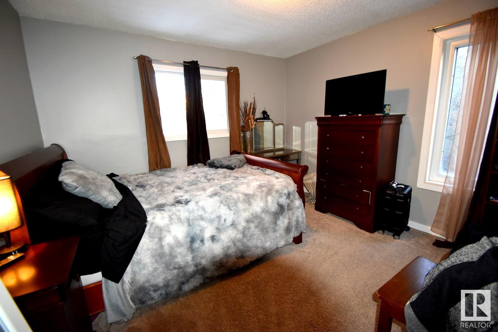      11544 88 ST NW NW , Edmonton,  ,T5R 3B3 ;  Listing Number: MLS E4418539