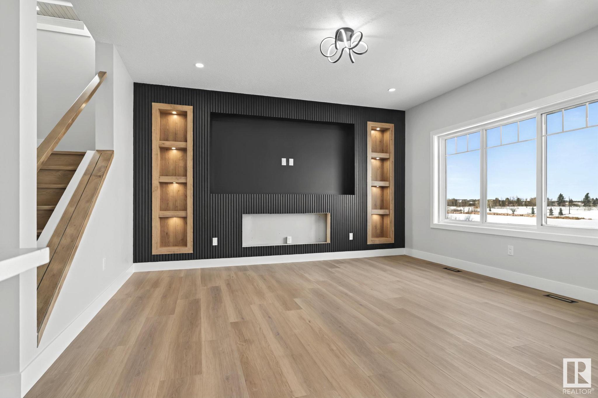     1313 MCCONACHIE BV NW , Edmonton,  ,T5Y 0K8 ;  Listing Number: MLS E4418546