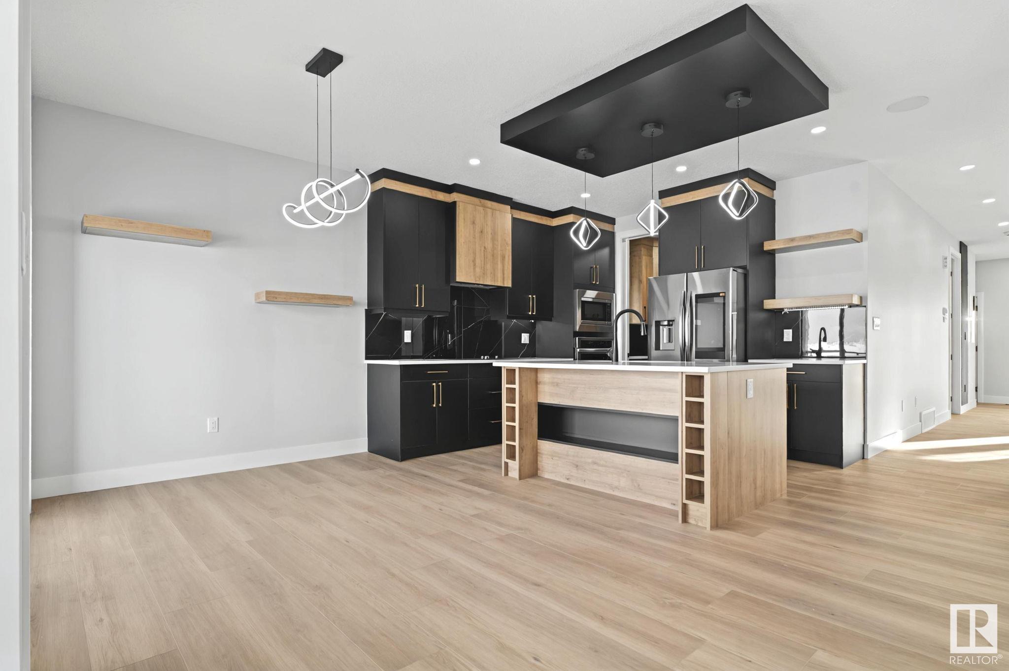      1313 MCCONACHIE BV NW , Edmonton,  ,T5Y 0K8 ;  Listing Number: MLS E4418546