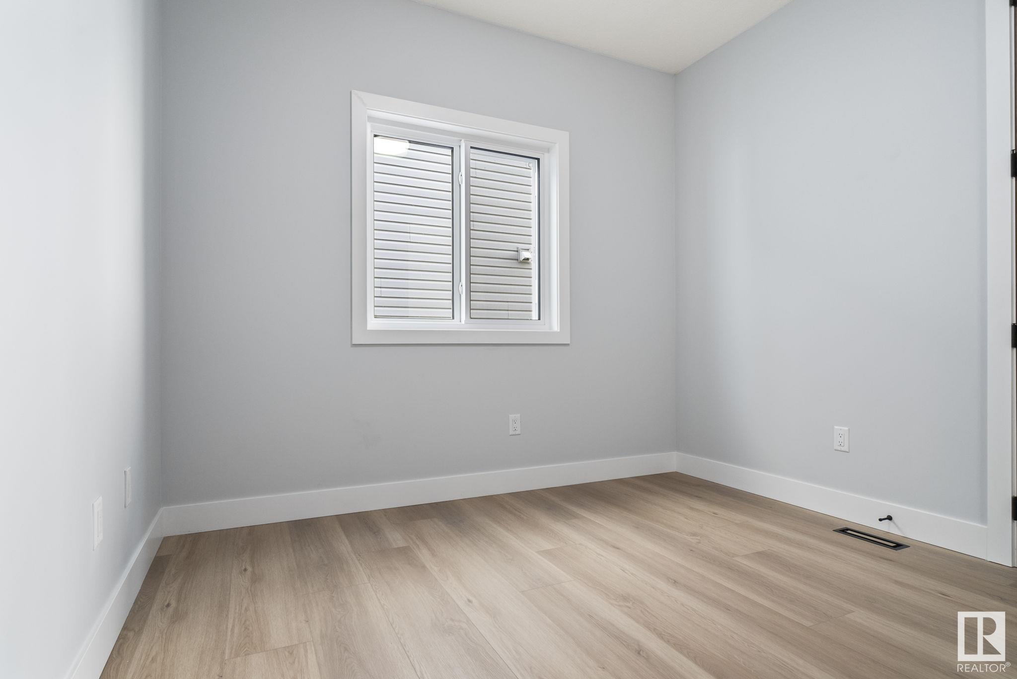      1313 MCCONACHIE BV NW , Edmonton,  ,T5Y 0K8 ;  Listing Number: MLS E4418546