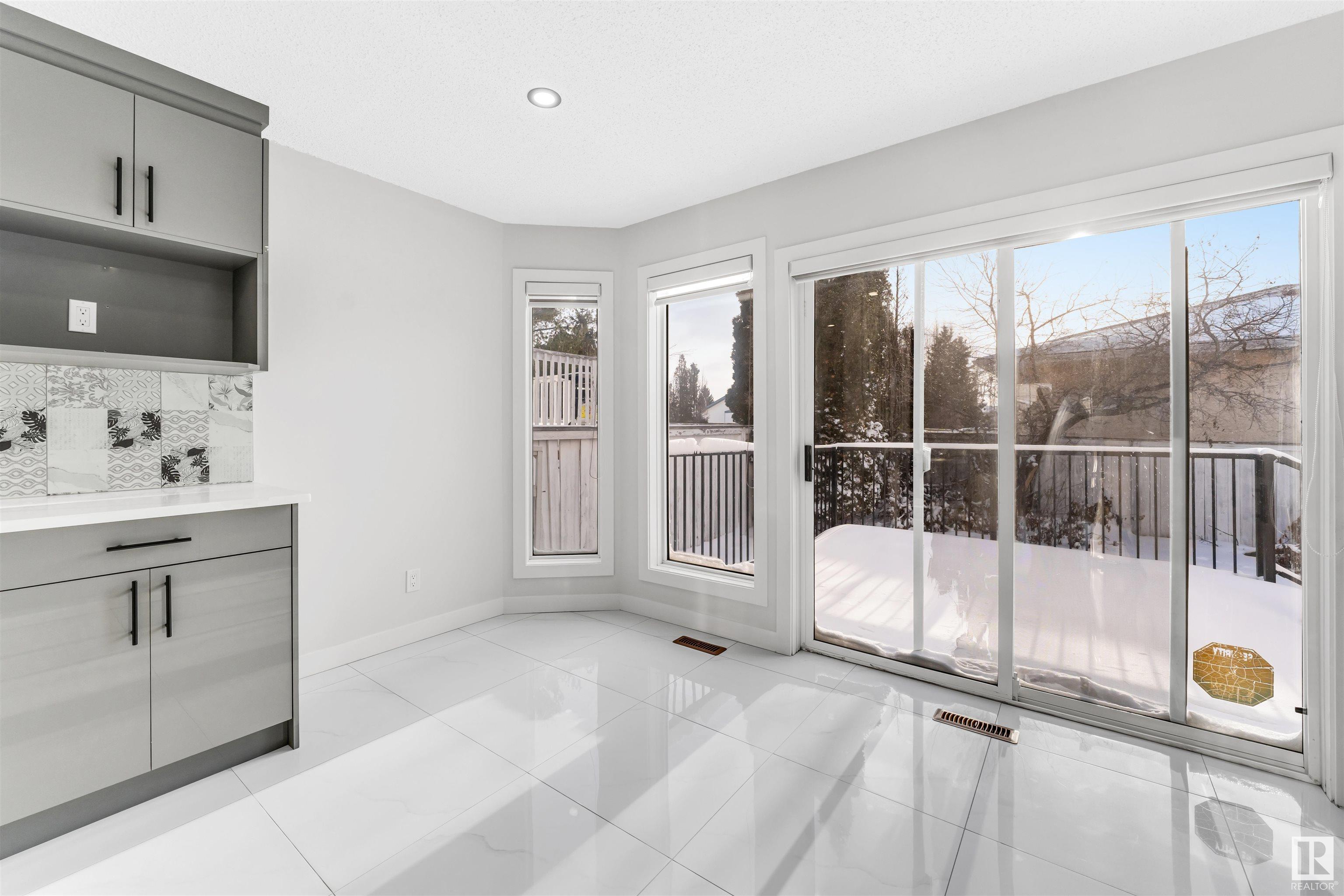     525 JELLETT WY NW , Edmonton,  ,T6L 6P9 ;  Listing Number: MLS E4418549