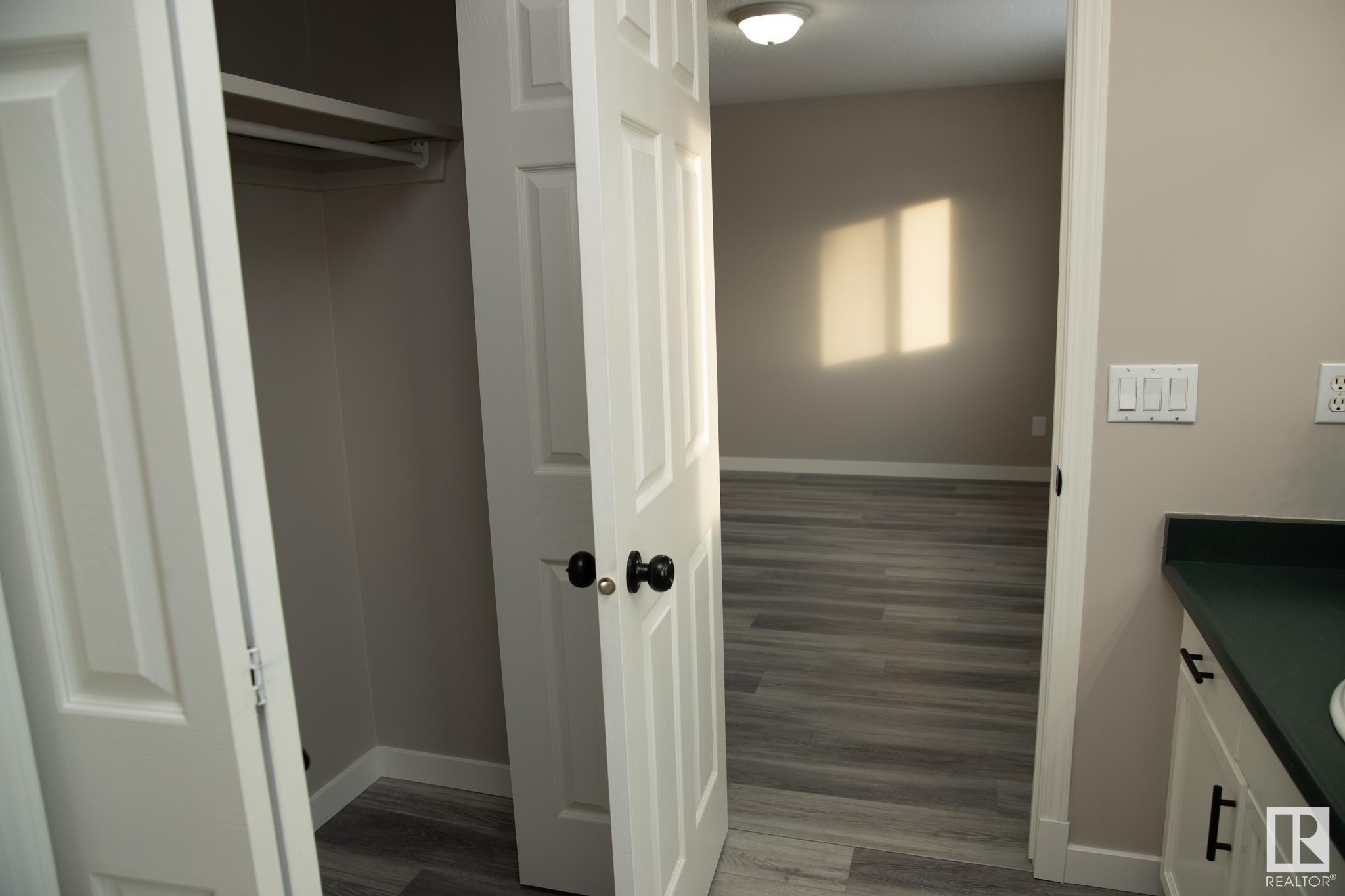      62 LANDSDOWNE DR , Spruce Grove,  ,T7X 3Z7 ;  Listing Number: MLS E4418553