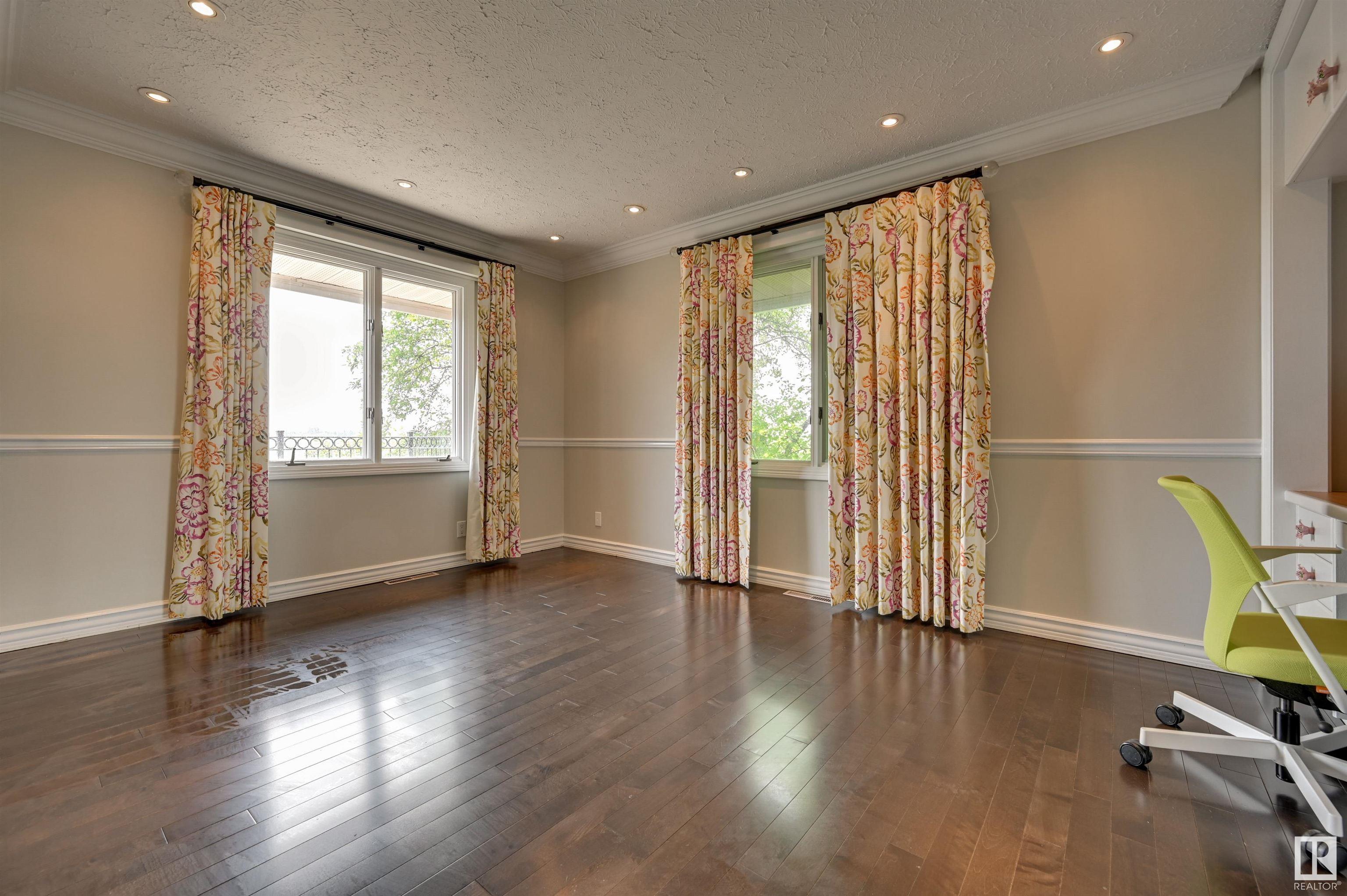      179 QUESNELL CR NW , Edmonton,  ,T5R 5P1 ;  Listing Number: MLS E4418558