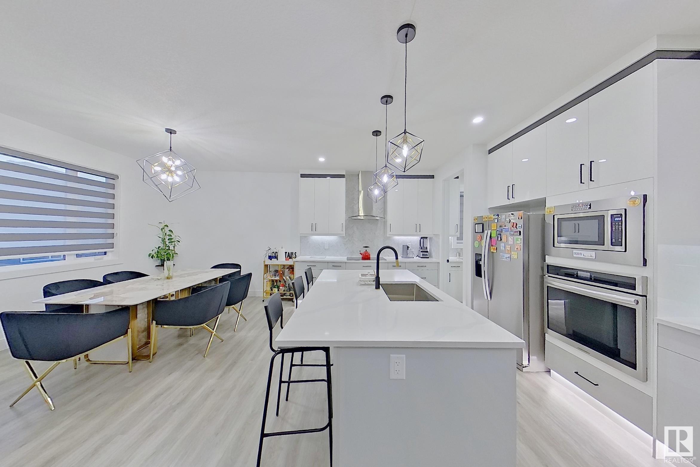      1027 151 AV NW NW , Edmonton,  ,T5Y 4C8 ;  Listing Number: MLS E4418562