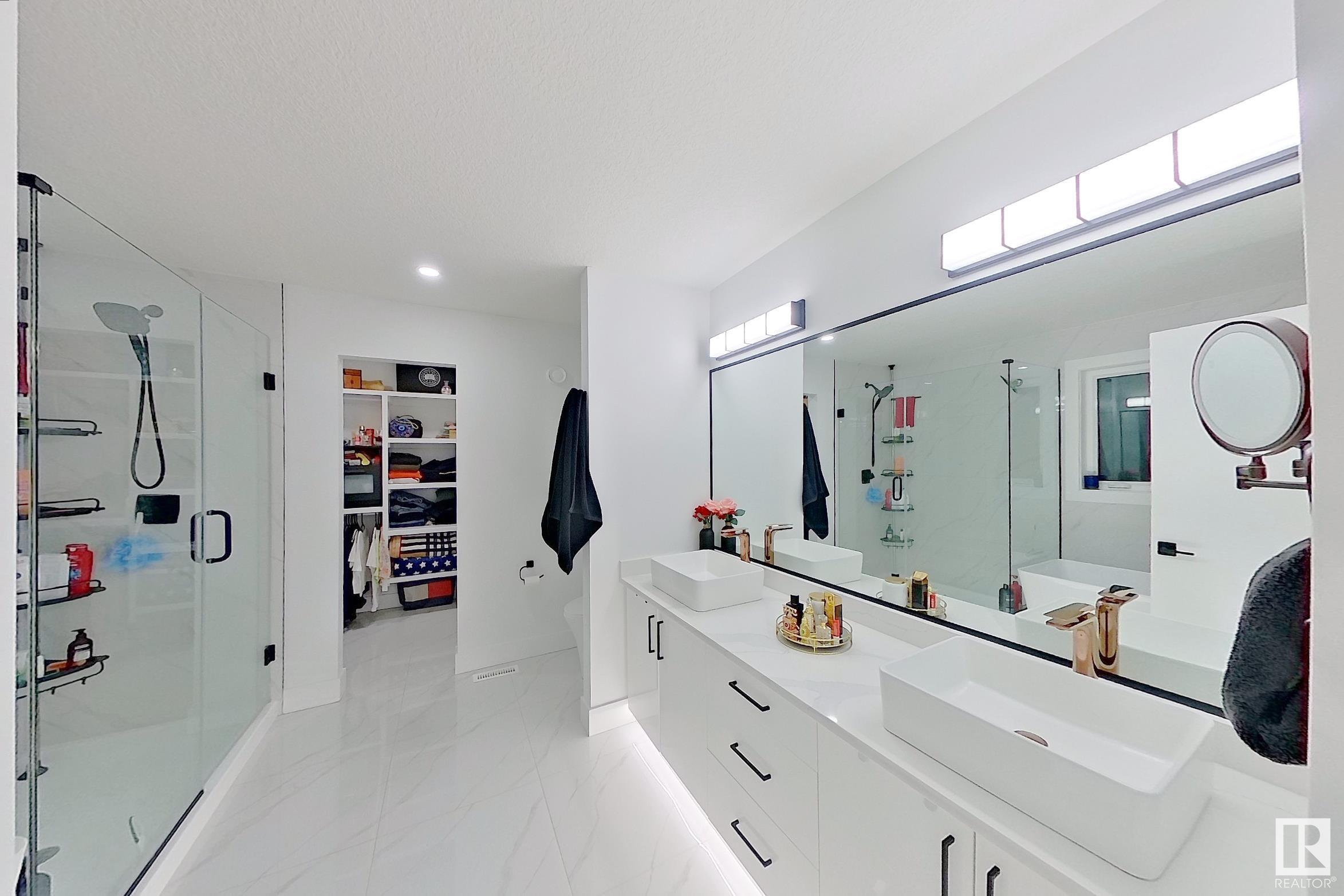      1027 151 AV NW NW , Edmonton,  ,T5Y 4C8 ;  Listing Number: MLS E4418562