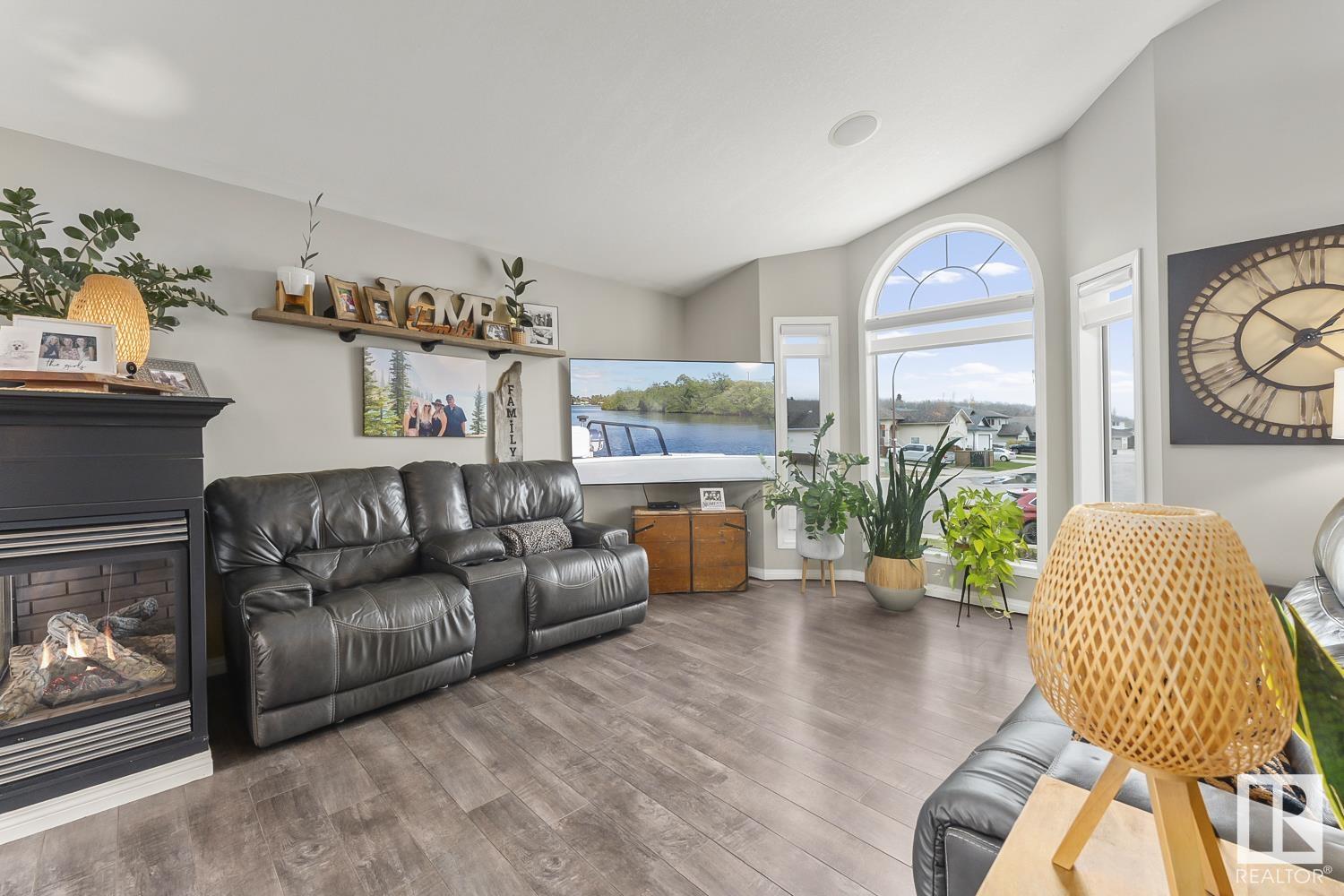      2614 6 AV , Cold Lake,  ,T9M 2C7 ;  Listing Number: MLS E4418568