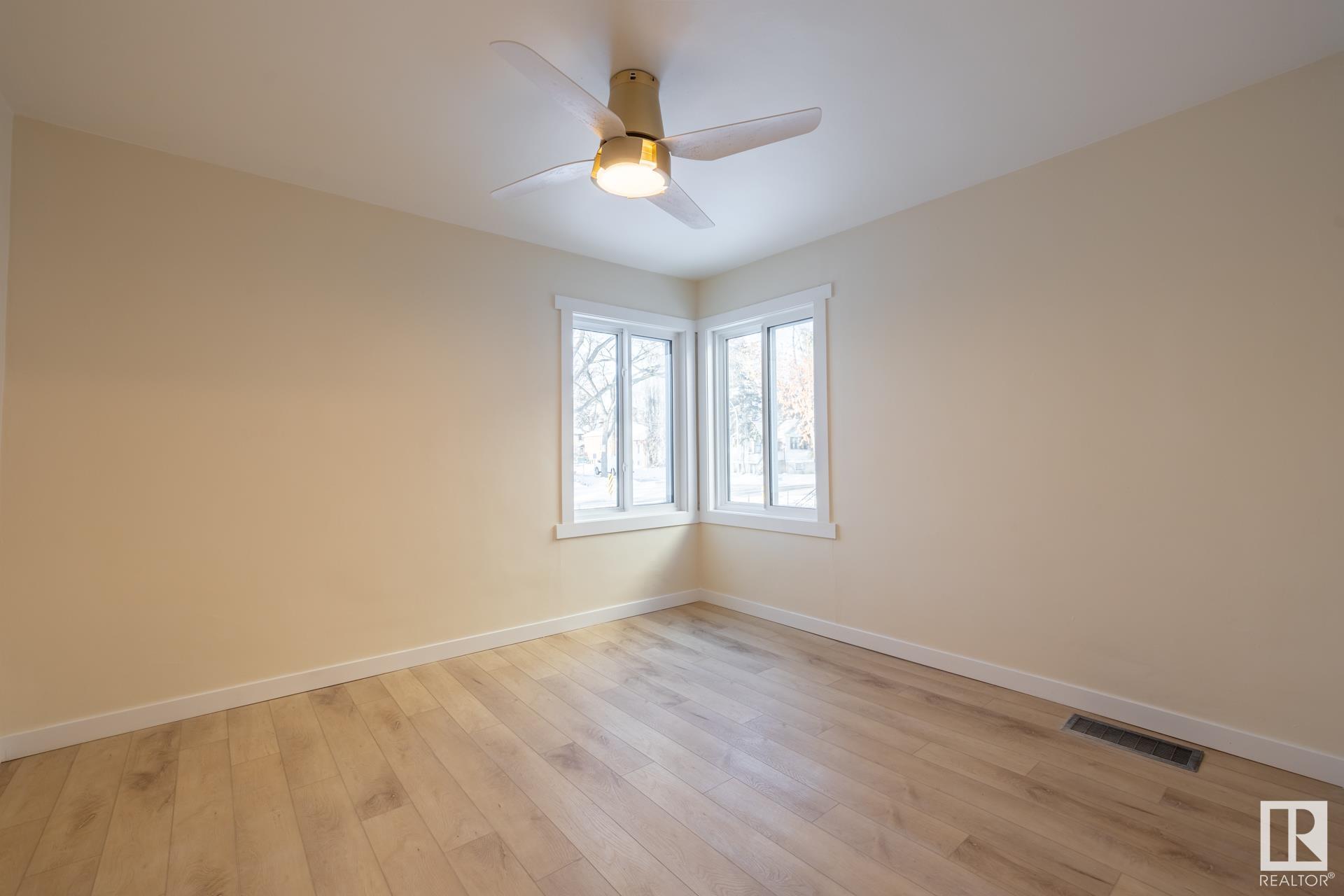      10819 92 ST NW , Edmonton,  ,T5H 1V5 ;  Listing Number: MLS E4418570