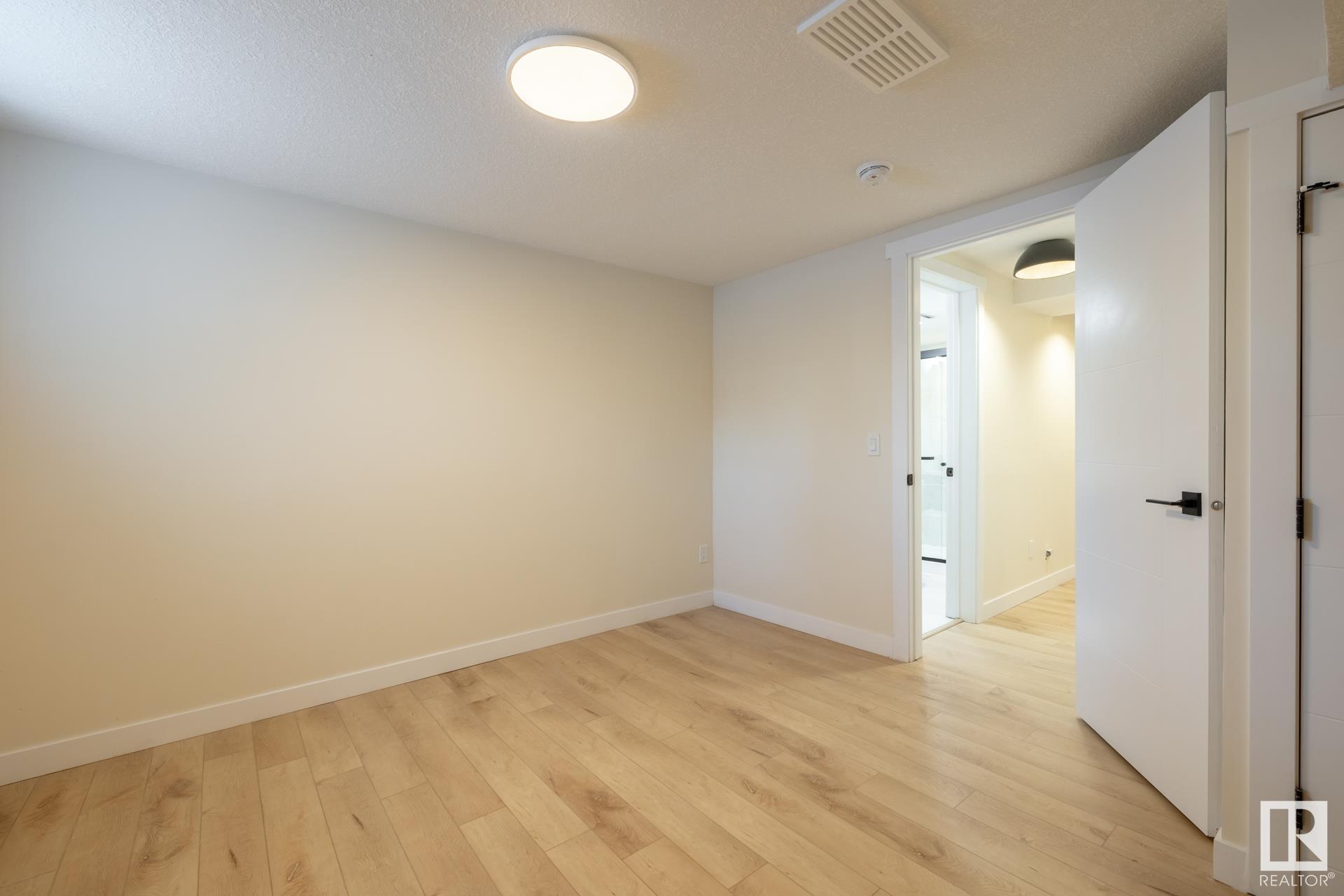      10819 92 ST NW , Edmonton,  ,T5H 1V5 ;  Listing Number: MLS E4418570