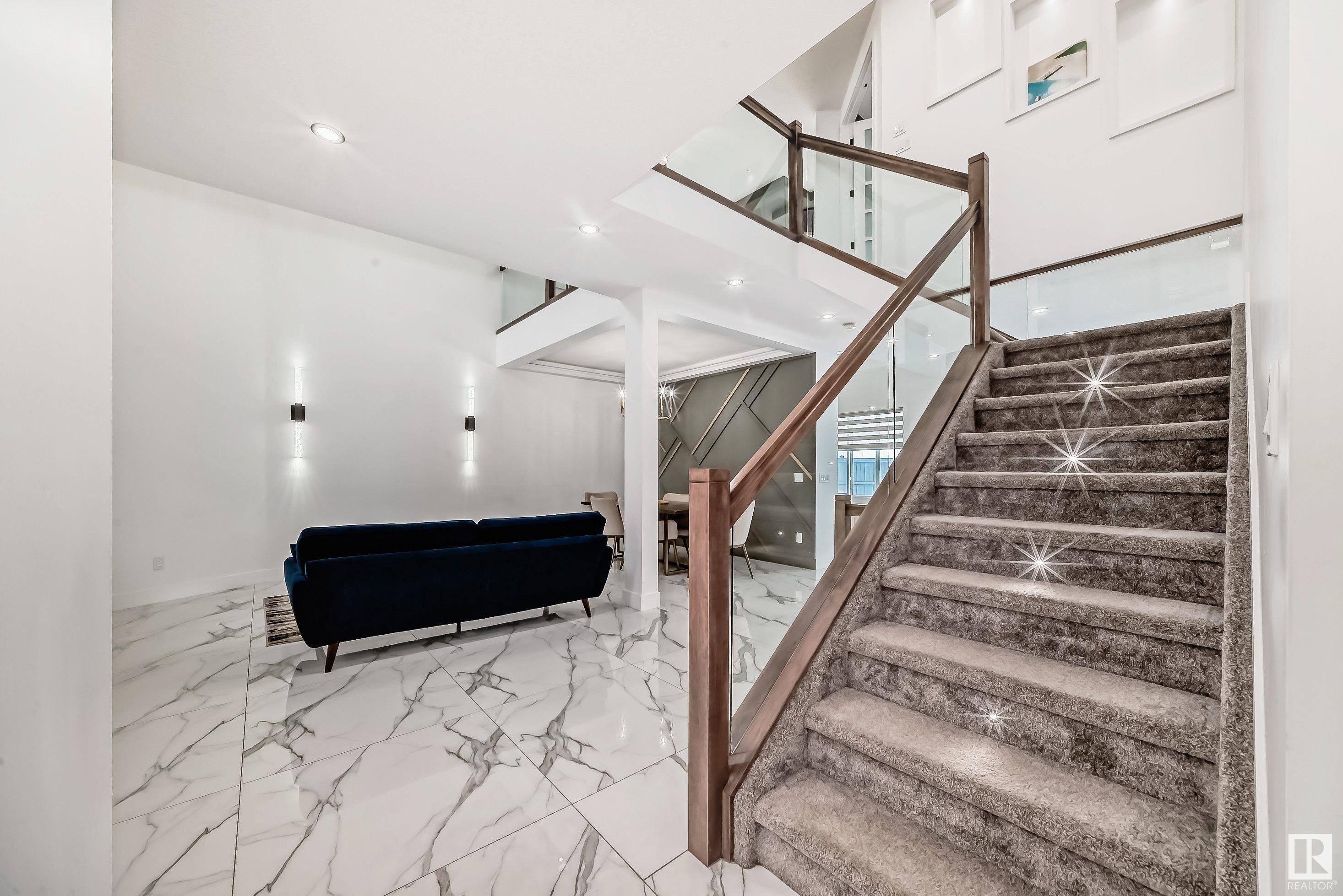      1004 151 AV NW , Edmonton,  ,T5Y 4C8 ;  Listing Number: MLS E4418573