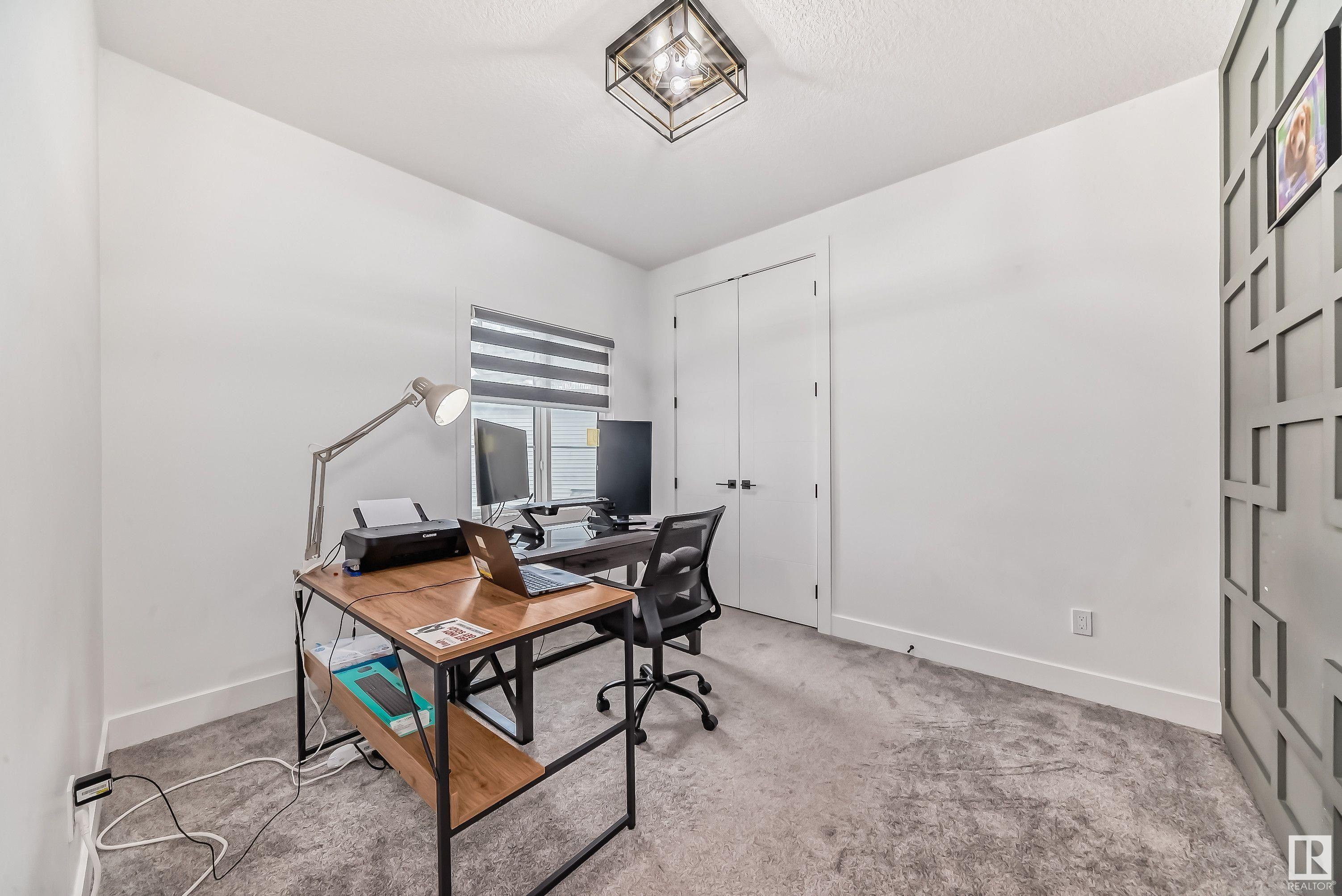      1004 151 AV NW , Edmonton,  ,T5Y 4C8 ;  Listing Number: MLS E4418573