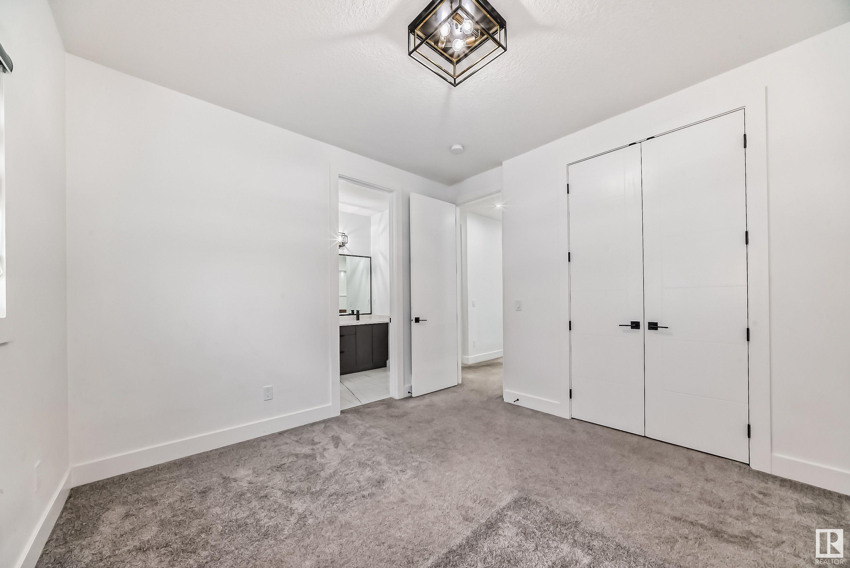      1004 151 AV NW , Edmonton,  ,T5Y 4C8 ;  Listing Number: MLS E4418573
