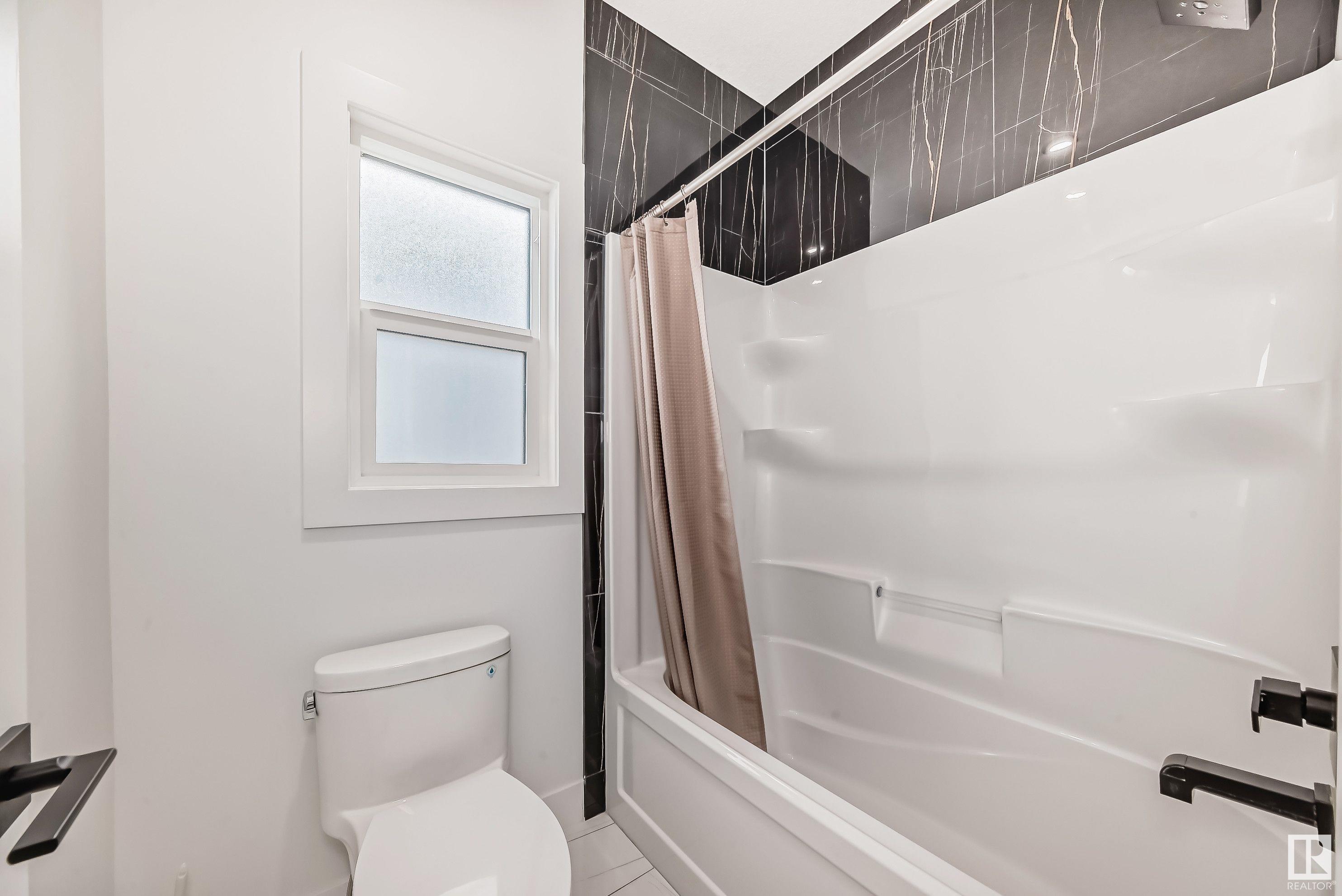      1004 151 AV NW , Edmonton,  ,T5Y 4C8 ;  Listing Number: MLS E4418573