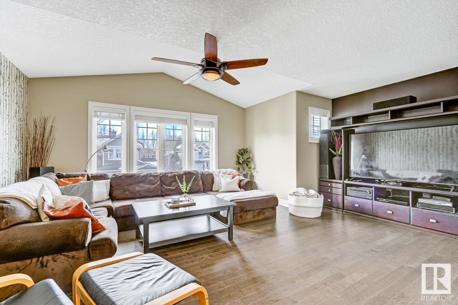      5007 210 ST NW , Edmonton,  ,T6M 0A8 ;  Listing Number: MLS E4418588