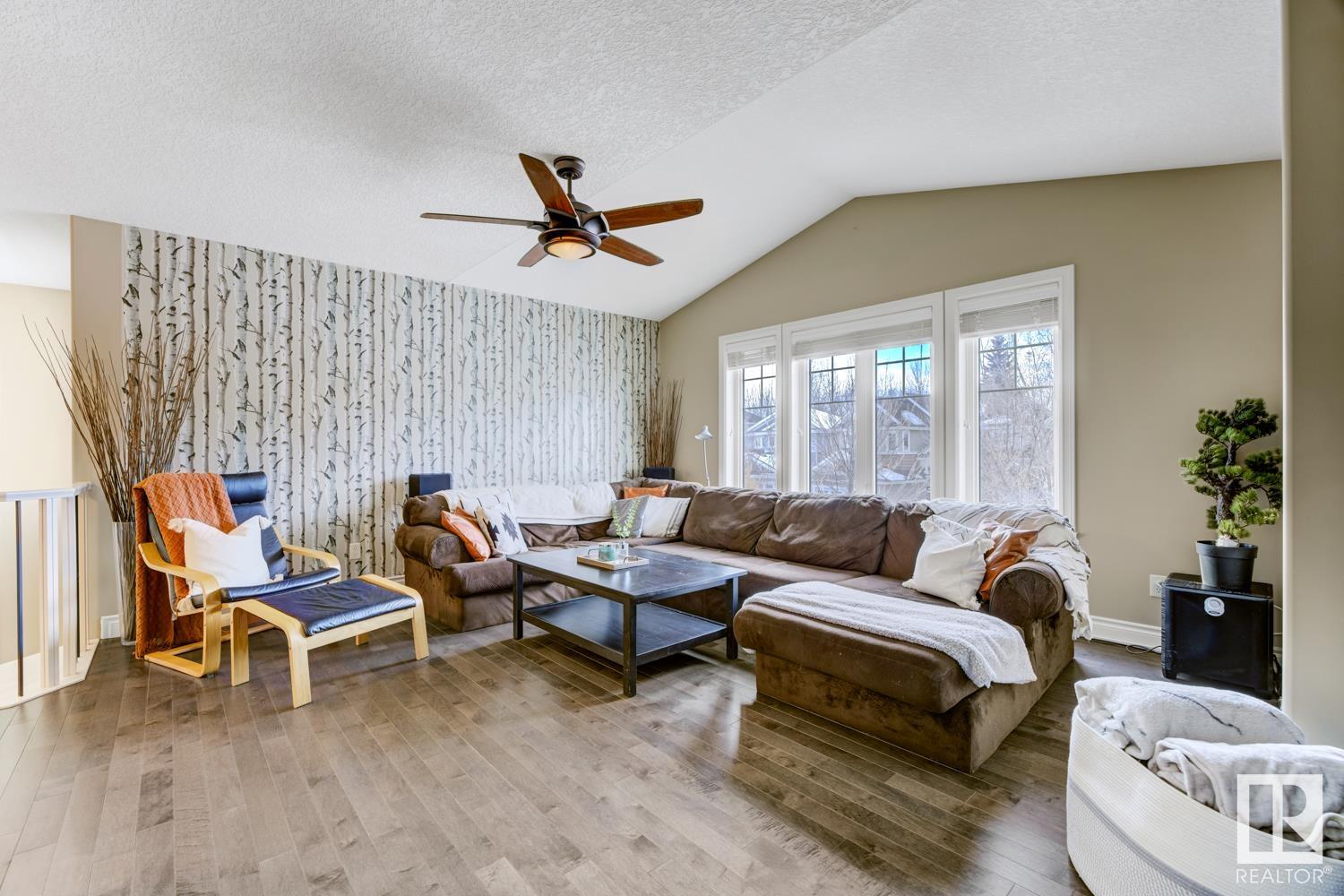      5007 210 ST NW , Edmonton,  ,T6M 0A8 ;  Listing Number: MLS E4418588