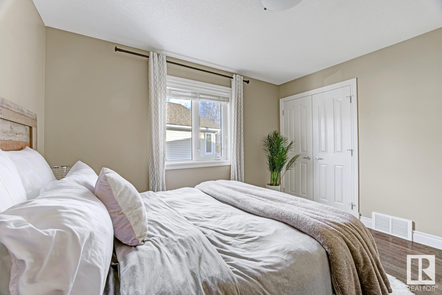      5007 210 ST NW , Edmonton,  ,T6M 0A8 ;  Listing Number: MLS E4418588