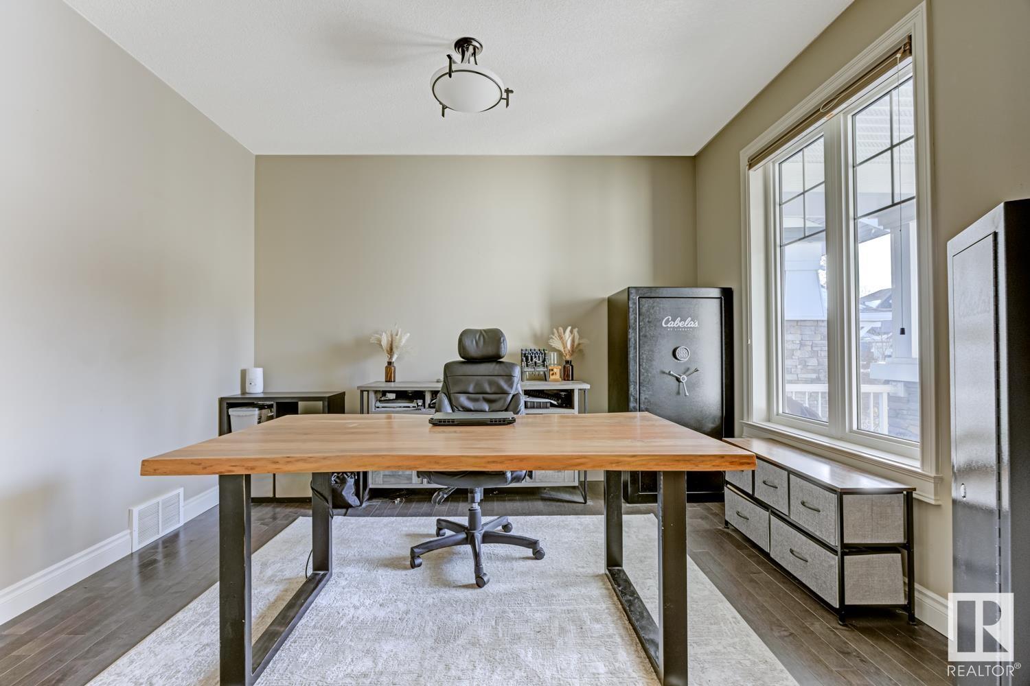      5007 210 ST NW , Edmonton,  ,T6M 0A8 ;  Listing Number: MLS E4418588