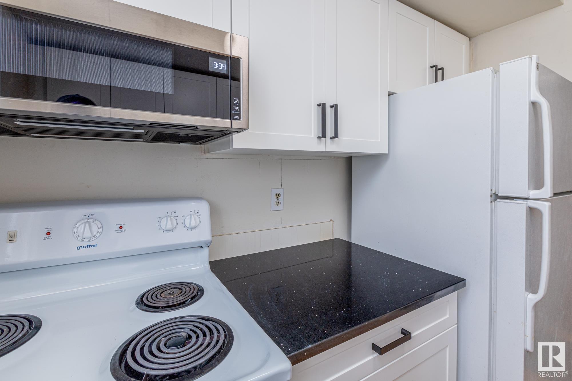      305 LANCASTER TC NW , Edmonton,  ,T5X 5T2 ;  Listing Number: MLS E4418595
