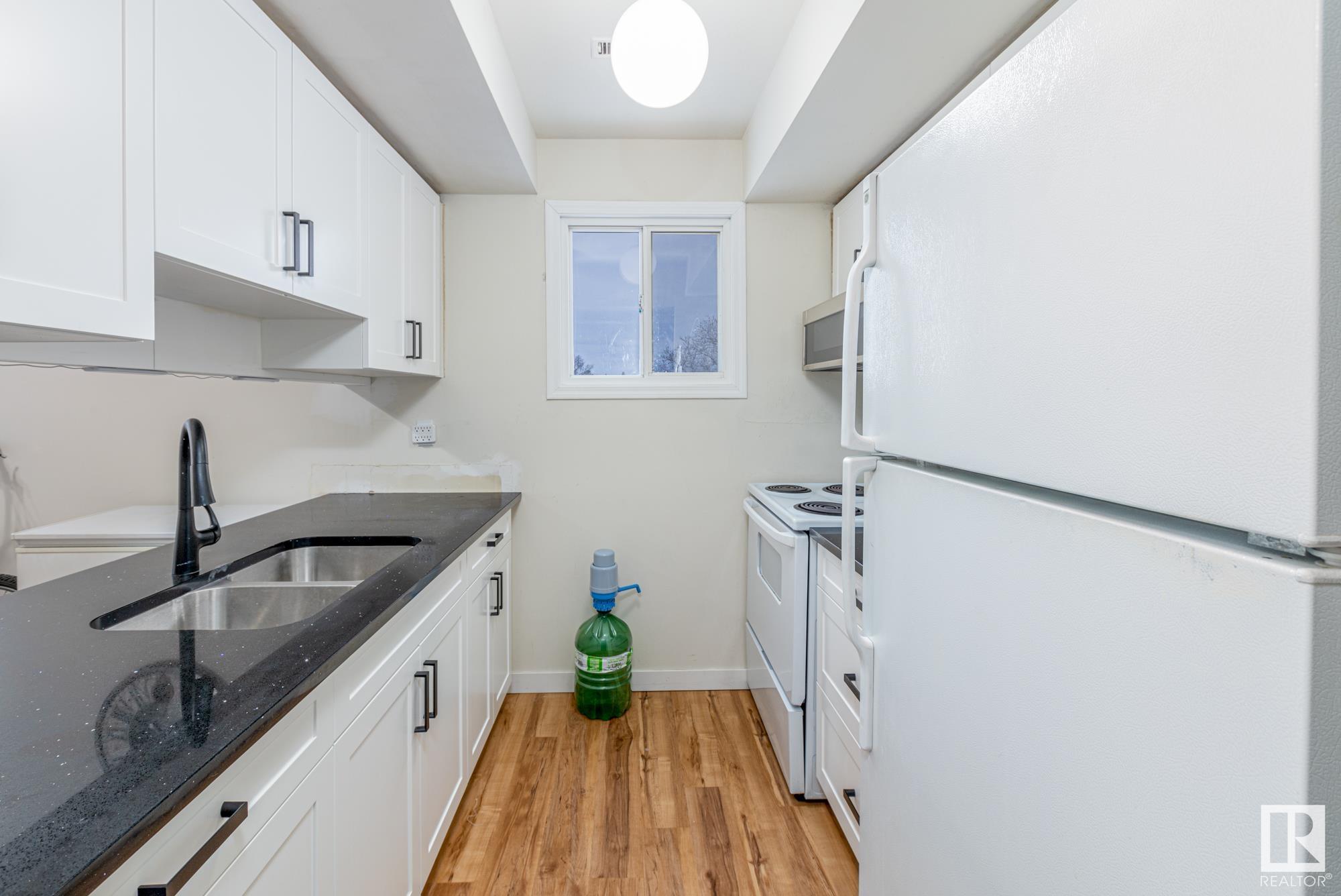      305 LANCASTER TC NW , Edmonton,  ,T5X 5T2 ;  Listing Number: MLS E4418595