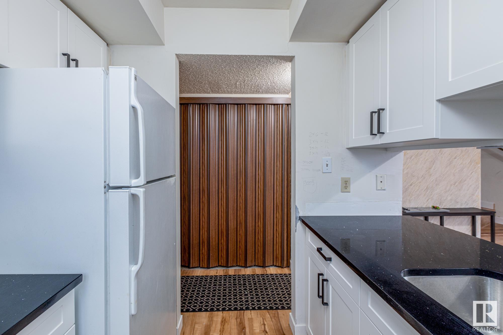      305 LANCASTER TC NW , Edmonton,  ,T5X 5T2 ;  Listing Number: MLS E4418595