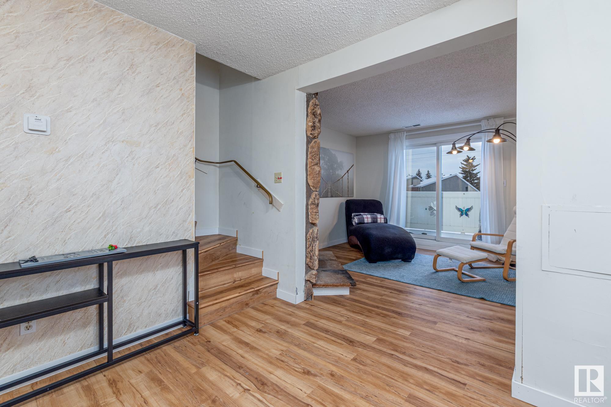      305 LANCASTER TC NW , Edmonton,  ,T5X 5T2 ;  Listing Number: MLS E4418595
