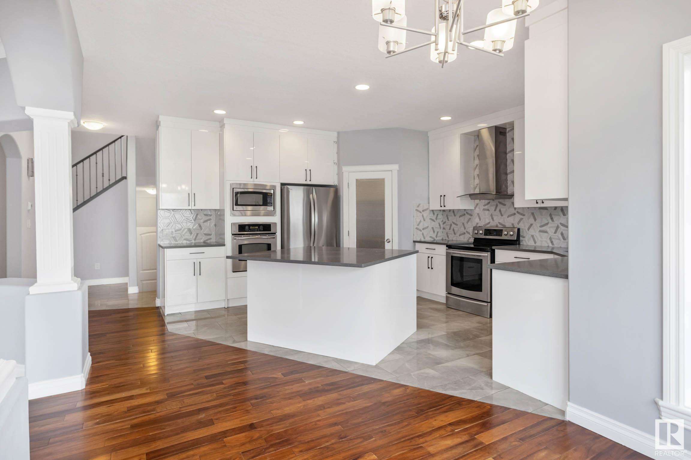      16110 47 ST NW , Edmonton,  ,T5Y 0G8 ;  Listing Number: MLS E4418604