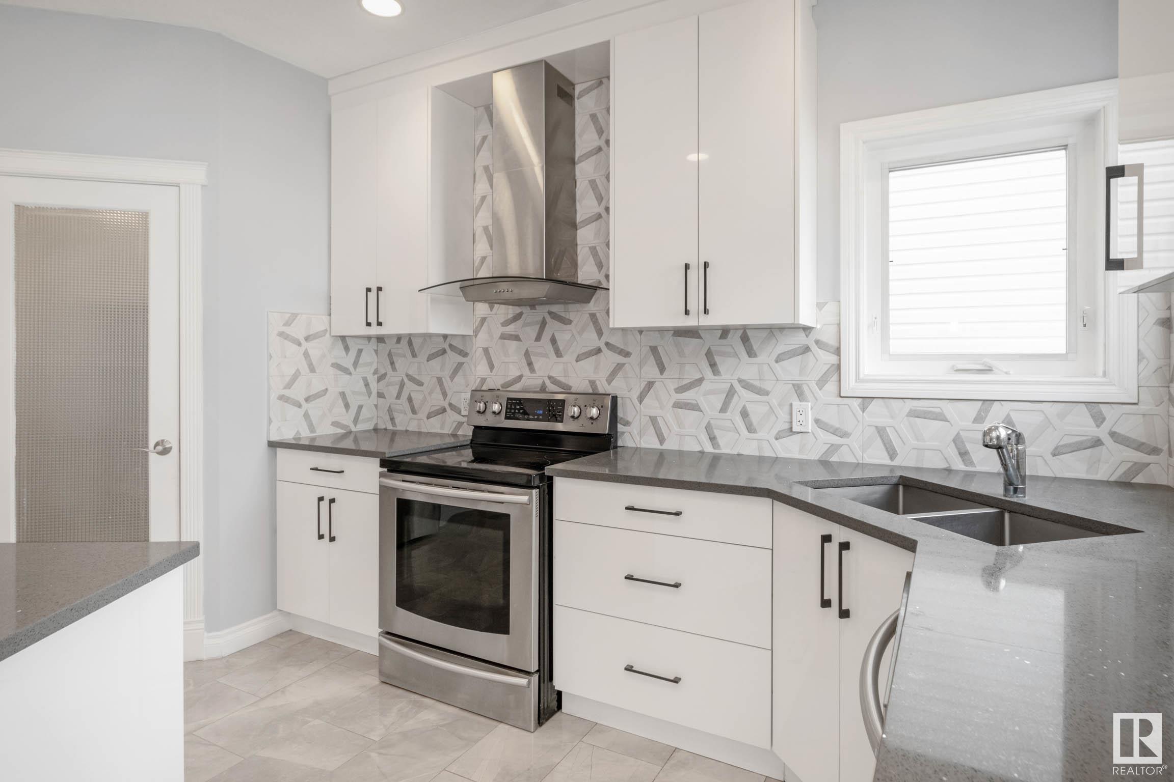      16110 47 ST NW , Edmonton,  ,T5Y 0G8 ;  Listing Number: MLS E4418604