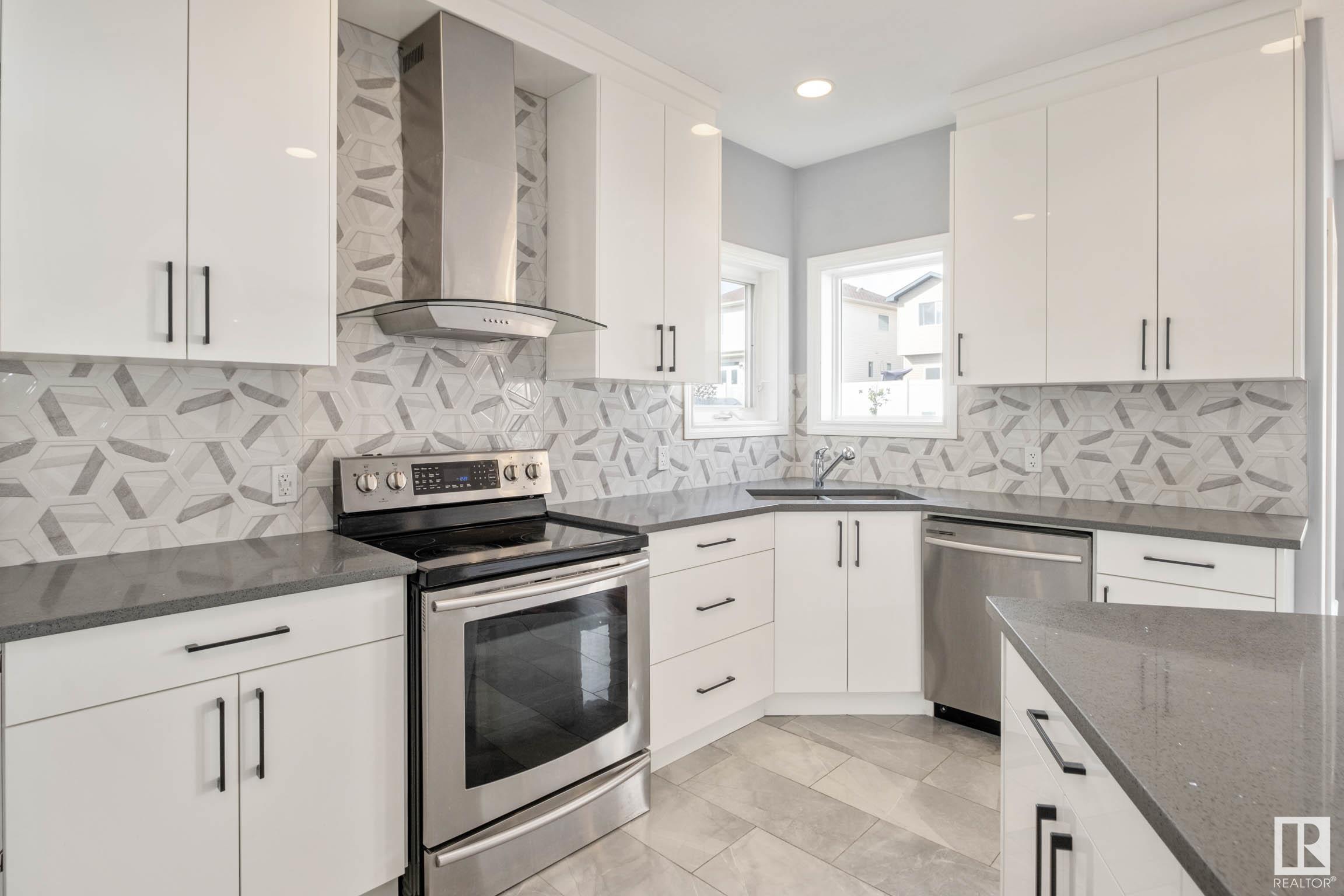      16110 47 ST NW , Edmonton,  ,T5Y 0G8 ;  Listing Number: MLS E4418604