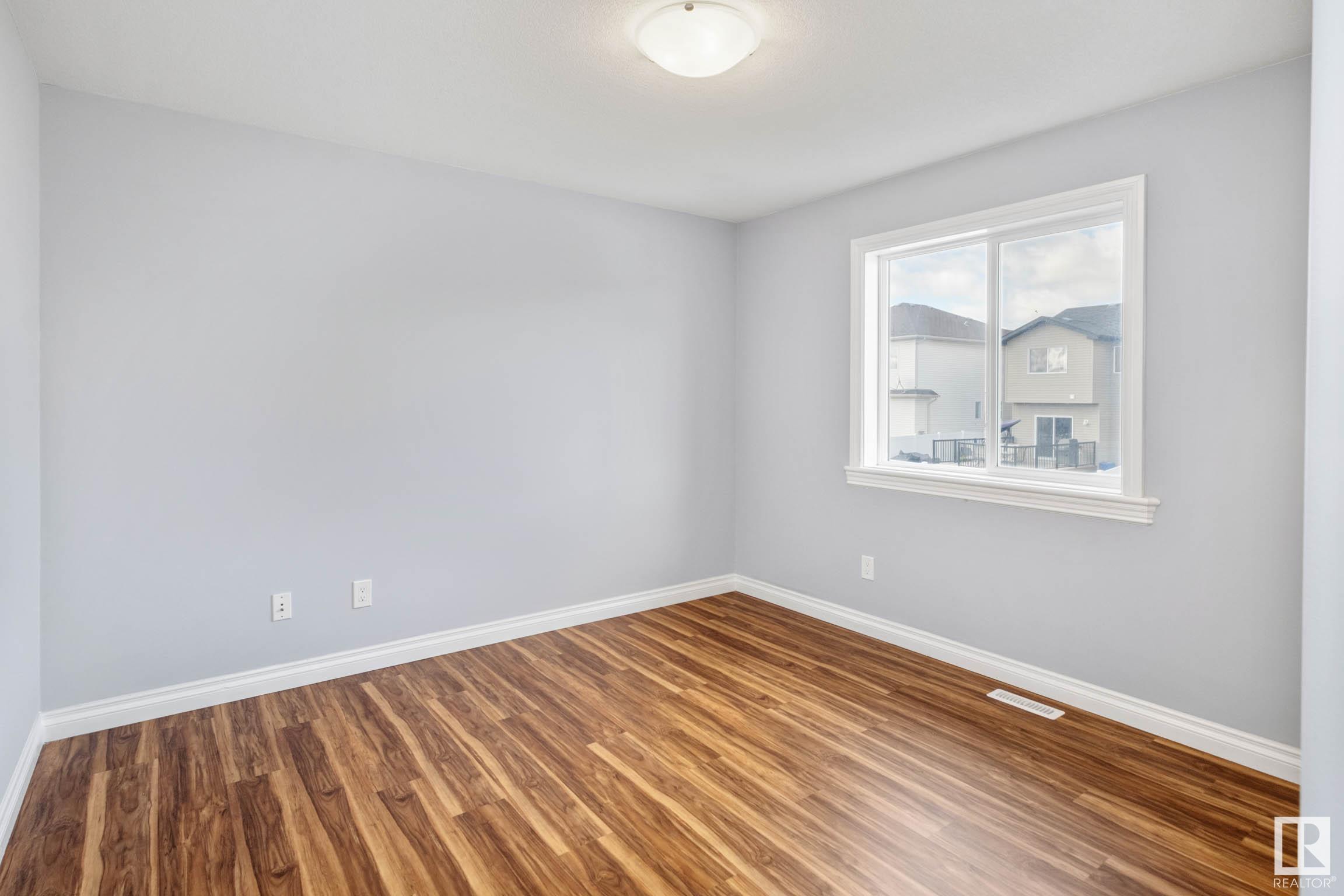      16110 47 ST NW , Edmonton,  ,T5Y 0G8 ;  Listing Number: MLS E4418604