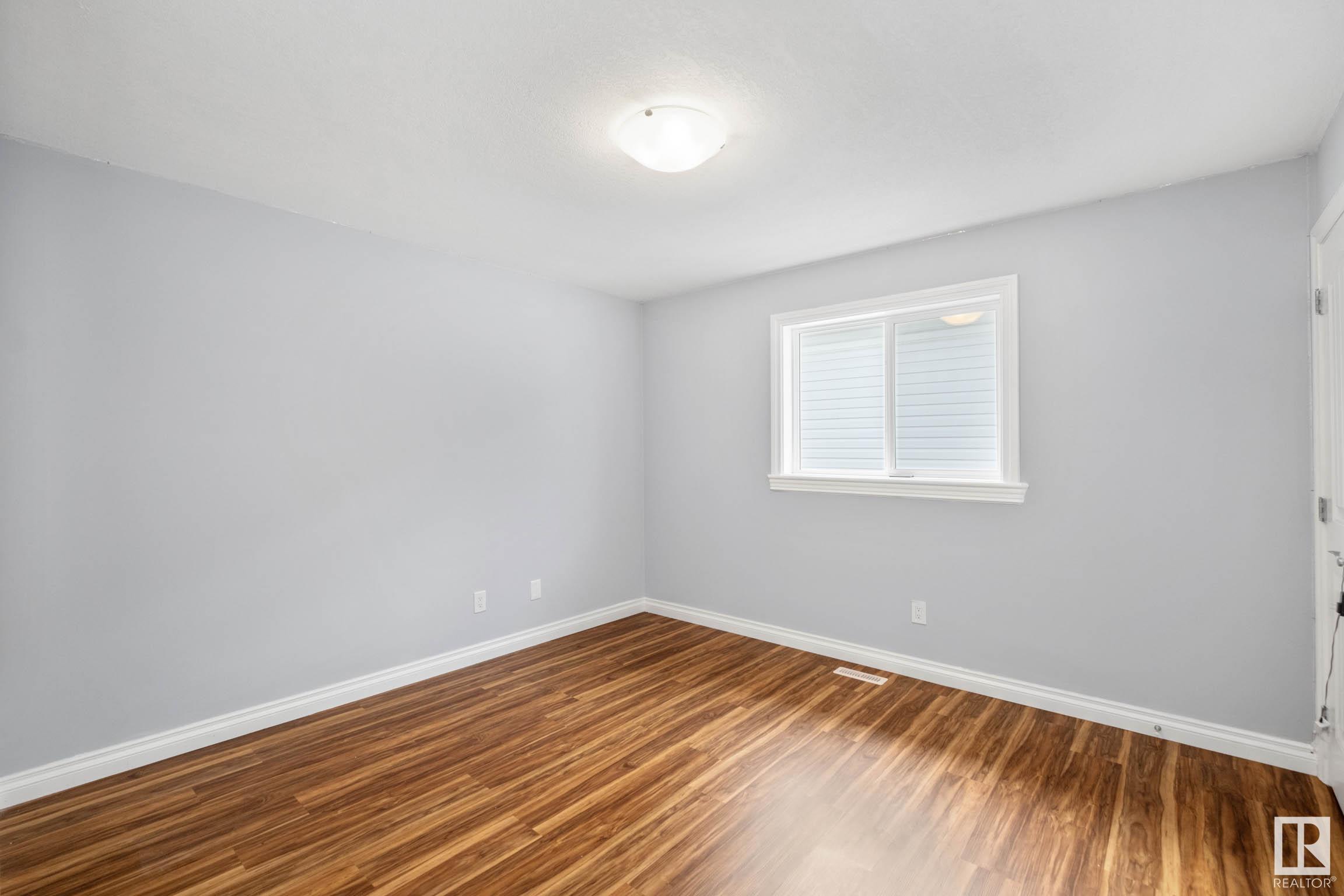      16110 47 ST NW , Edmonton,  ,T5Y 0G8 ;  Listing Number: MLS E4418604