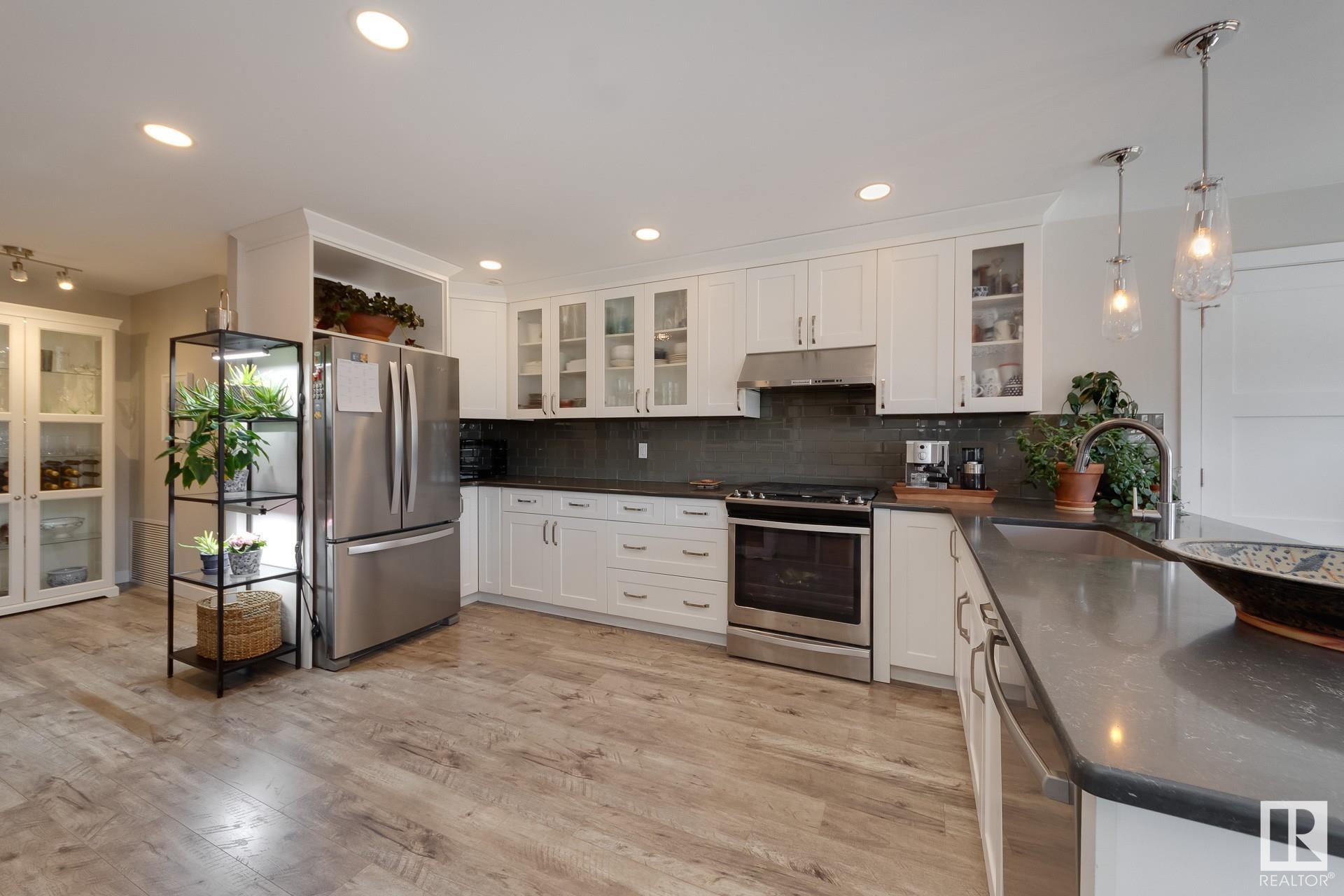      6324 106 ST NW , Edmonton,  ,T6H 2V3 ;  Listing Number: MLS E4418610