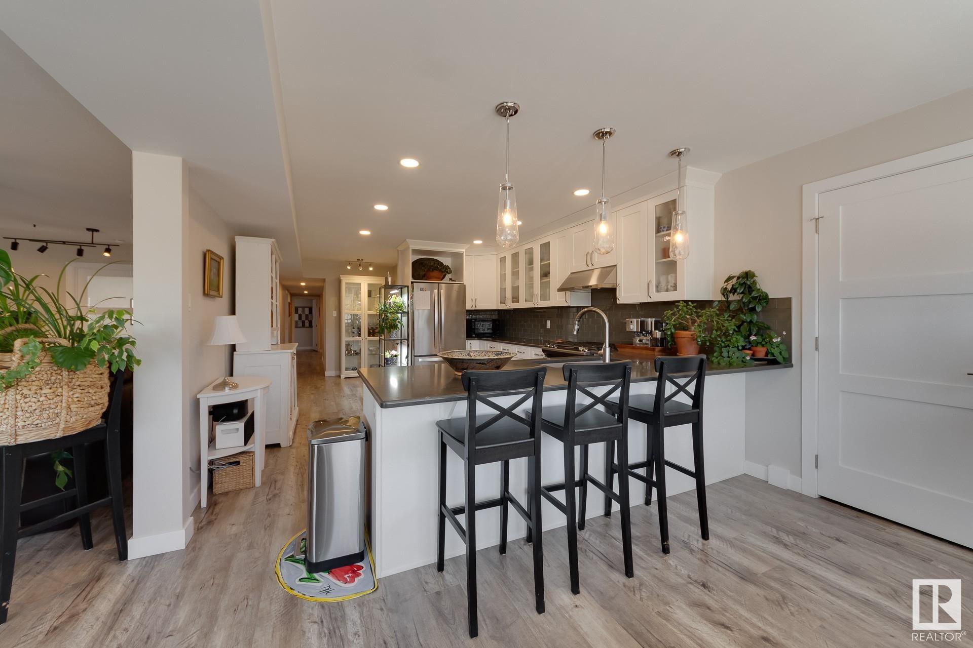      6324 106 ST NW , Edmonton,  ,T6H 2V3 ;  Listing Number: MLS E4418610