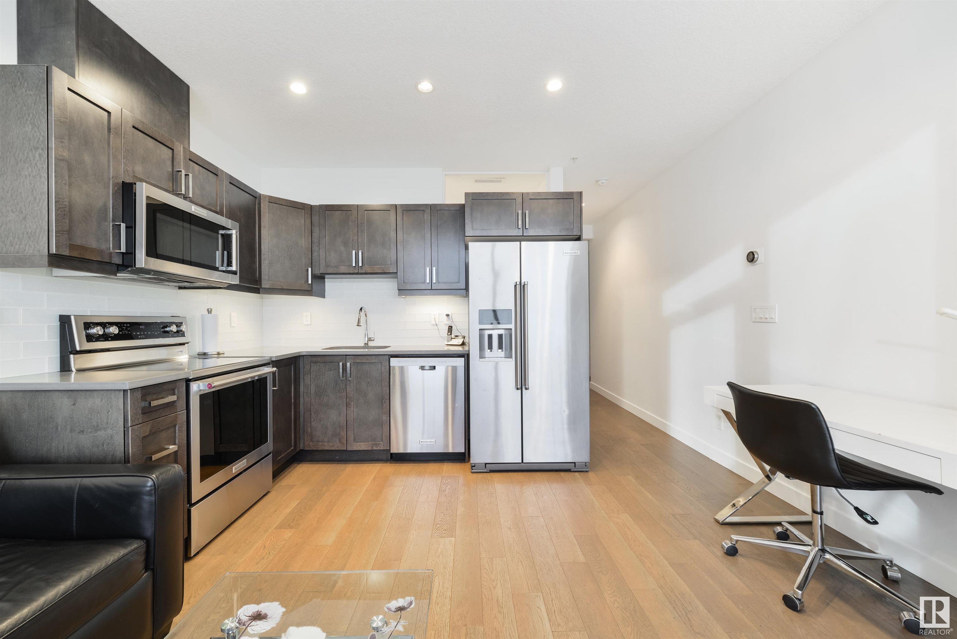      #1804 10238 103 ST NW , Edmonton,  ,T5J 0G6 ;  Listing Number: MLS E4418614