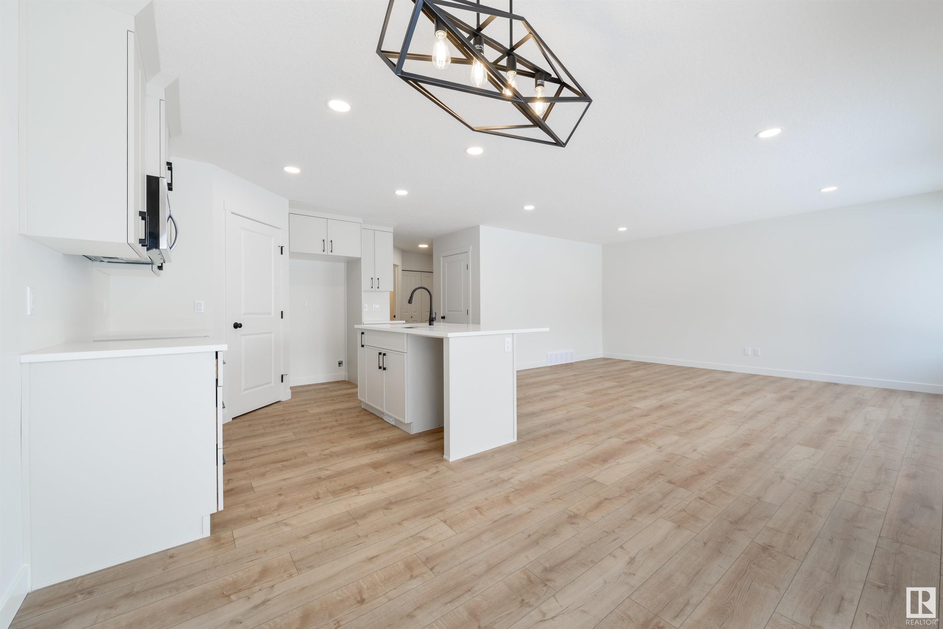      63 HULL WD , Spruce Grove,  ,T7X 0X5 ;  Listing Number: MLS E4418619