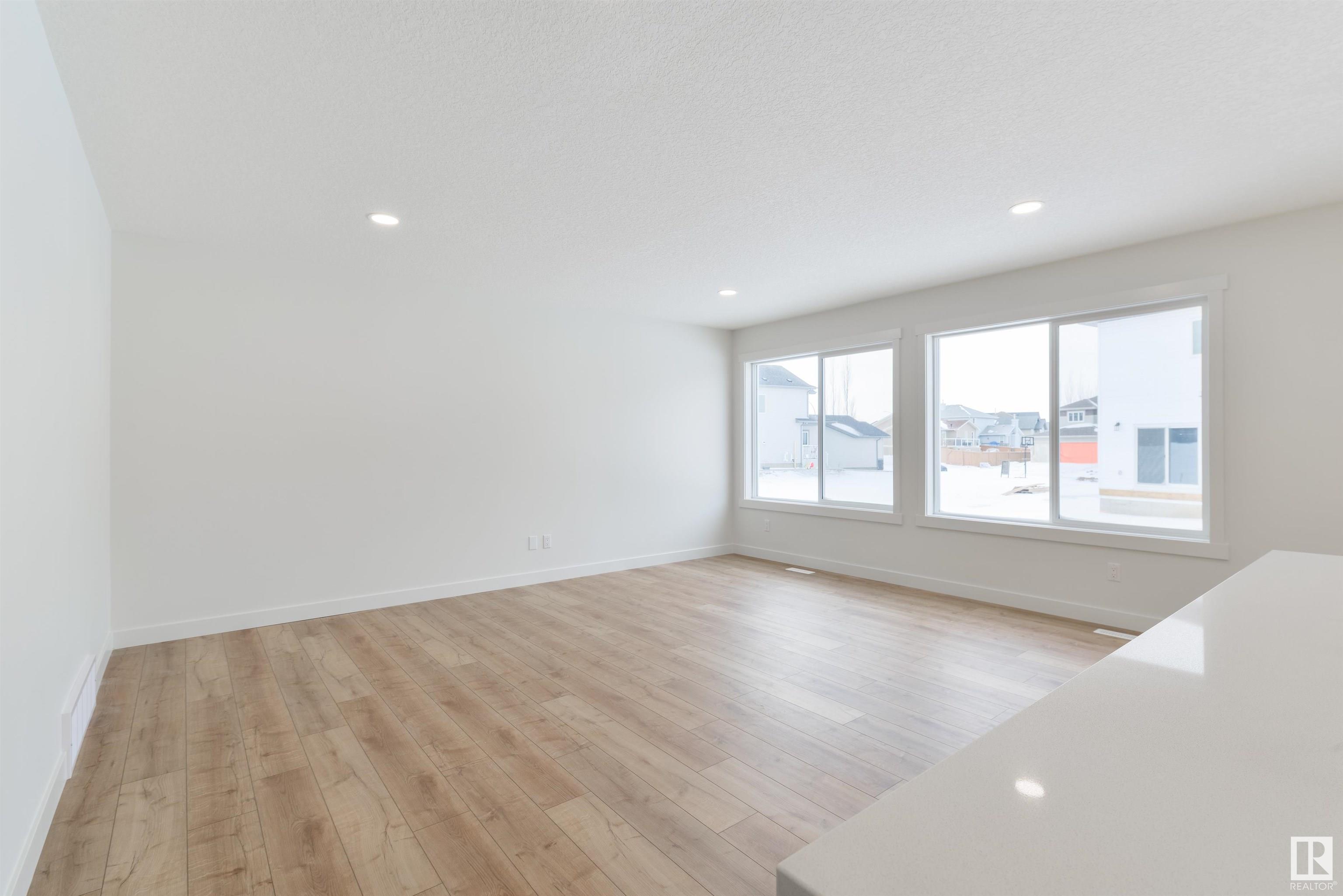      63 HULL WD , Spruce Grove,  ,T7X 0X5 ;  Listing Number: MLS E4418619