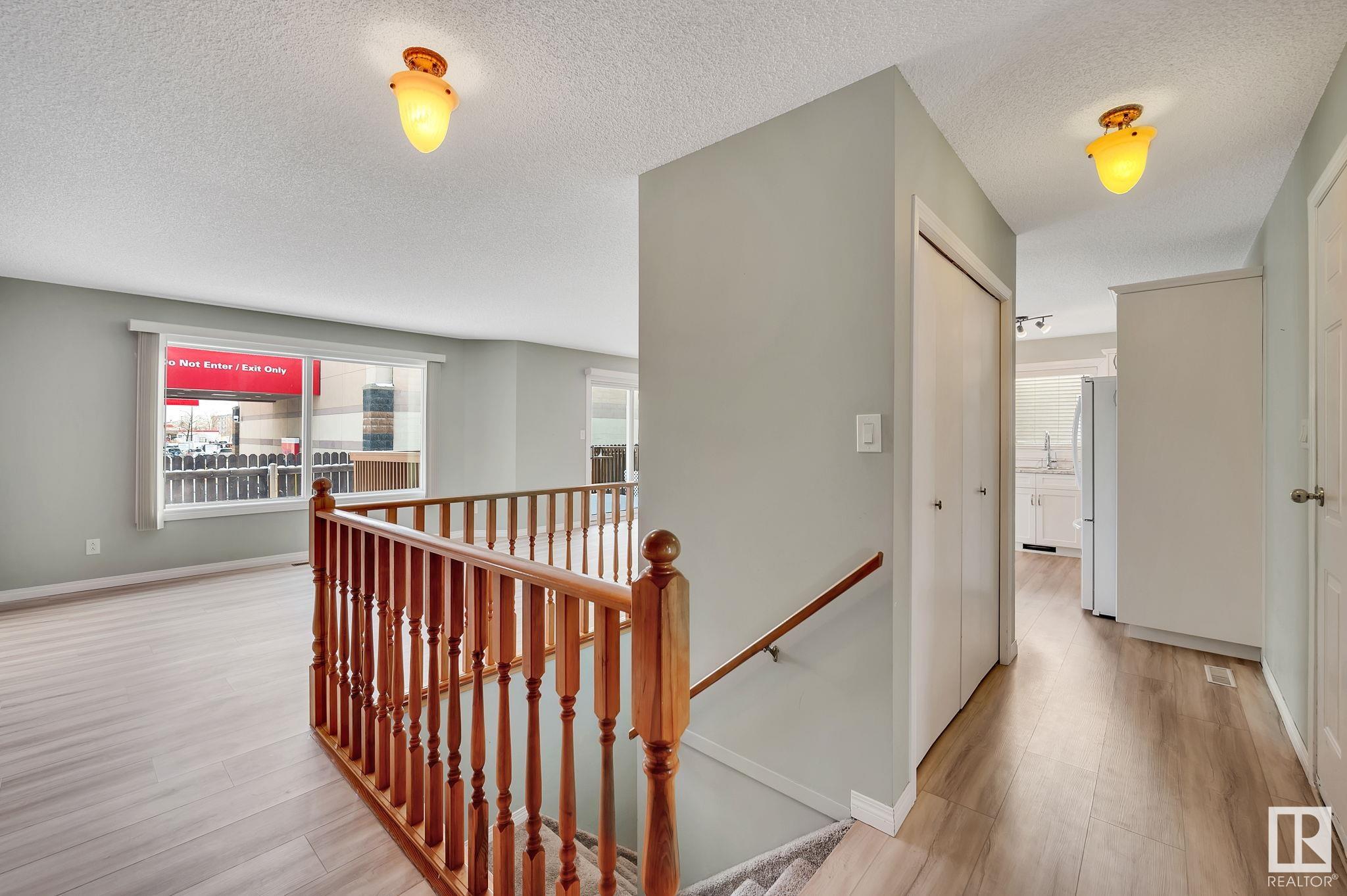      57 4401 37 ST , Stony Plain,  ,T7Z 1L3 ;  Listing Number: MLS E4418626
