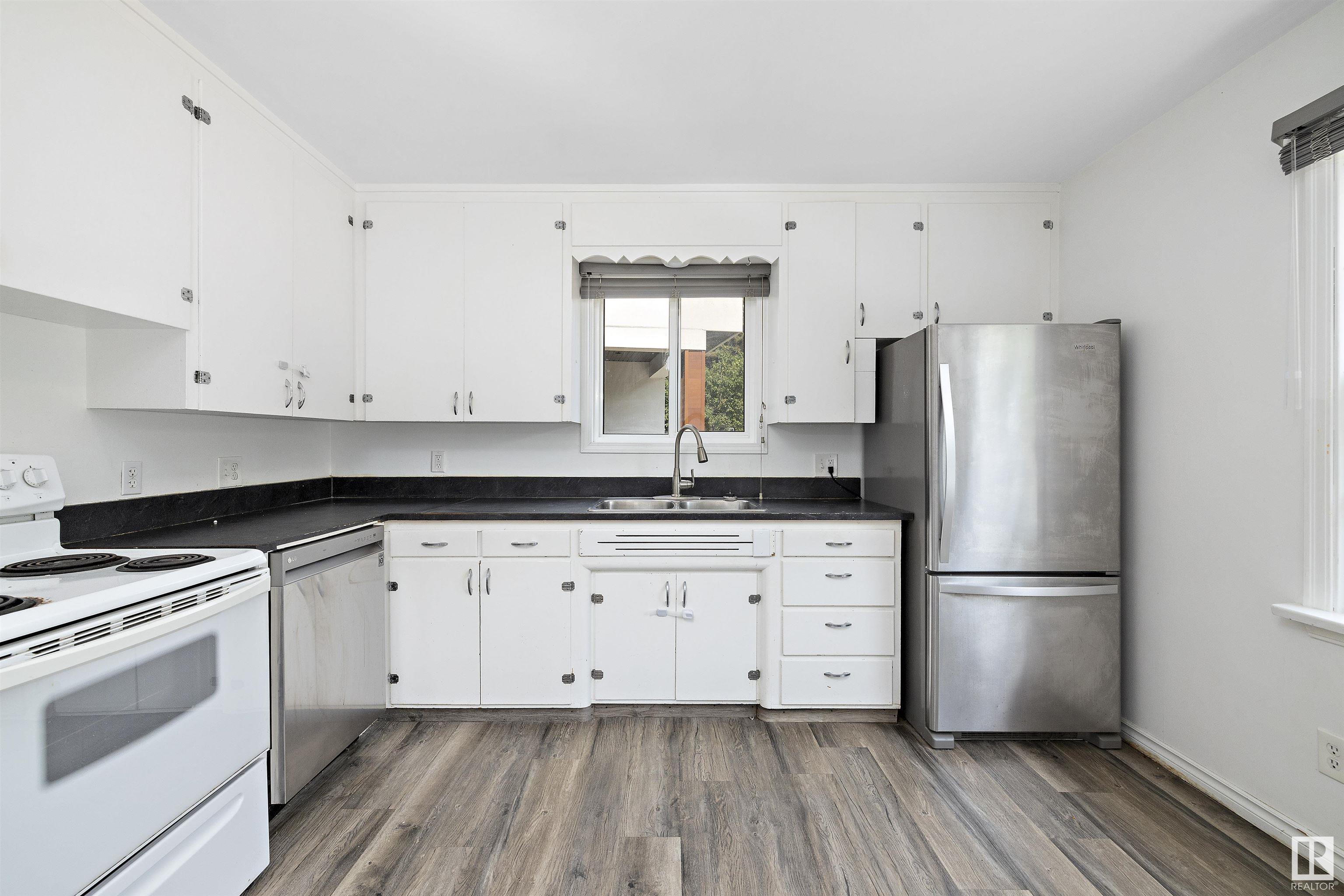      8906 WINDSOR RD NW , Edmonton,  ,T6G 2A2 ;  Listing Number: MLS E4418629