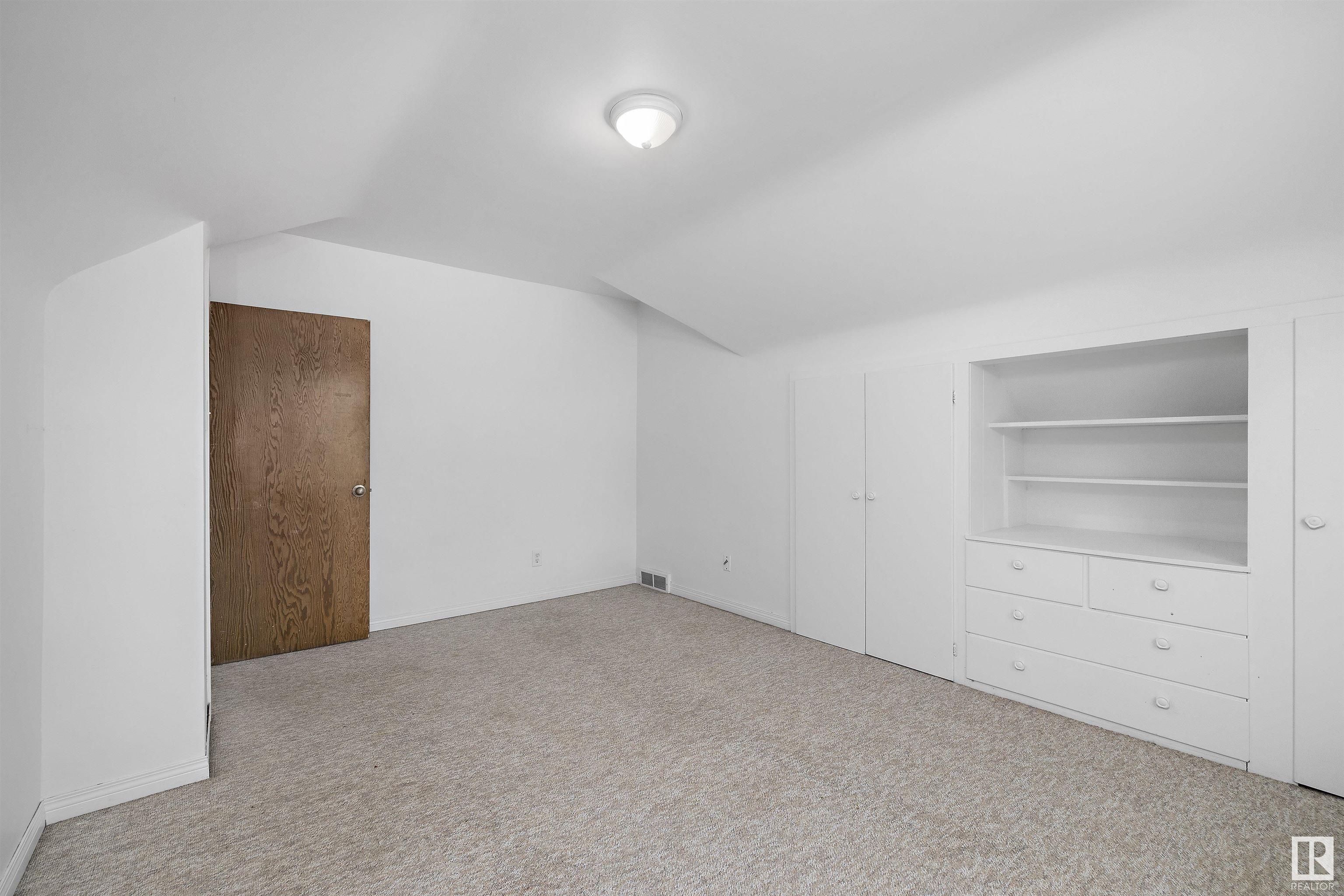      8906 WINDSOR RD NW , Edmonton,  ,T6G 2A2 ;  Listing Number: MLS E4418629