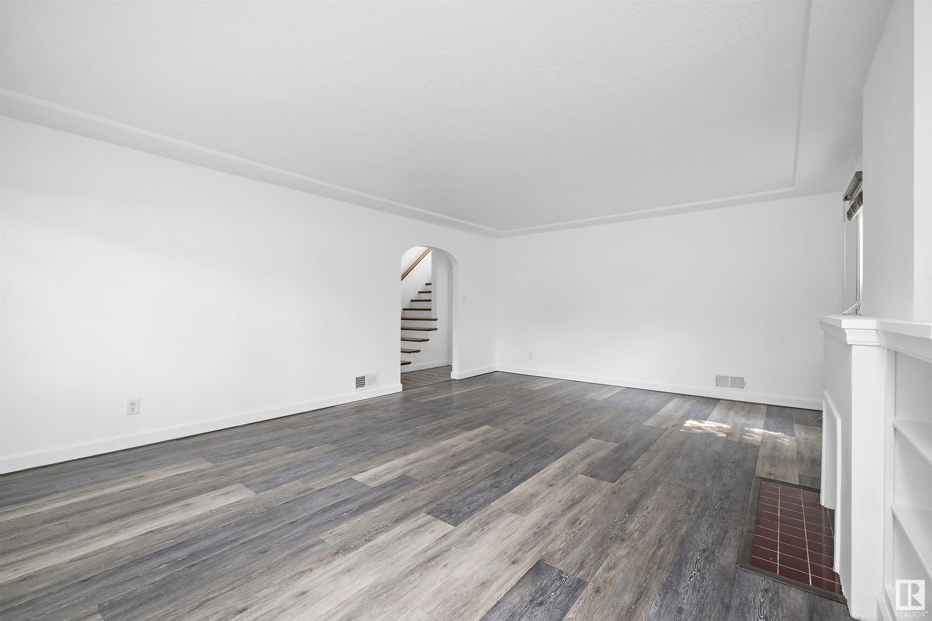      8906 WINDSOR RD NW , Edmonton,  ,T6G 2A2 ;  Listing Number: MLS E4418629