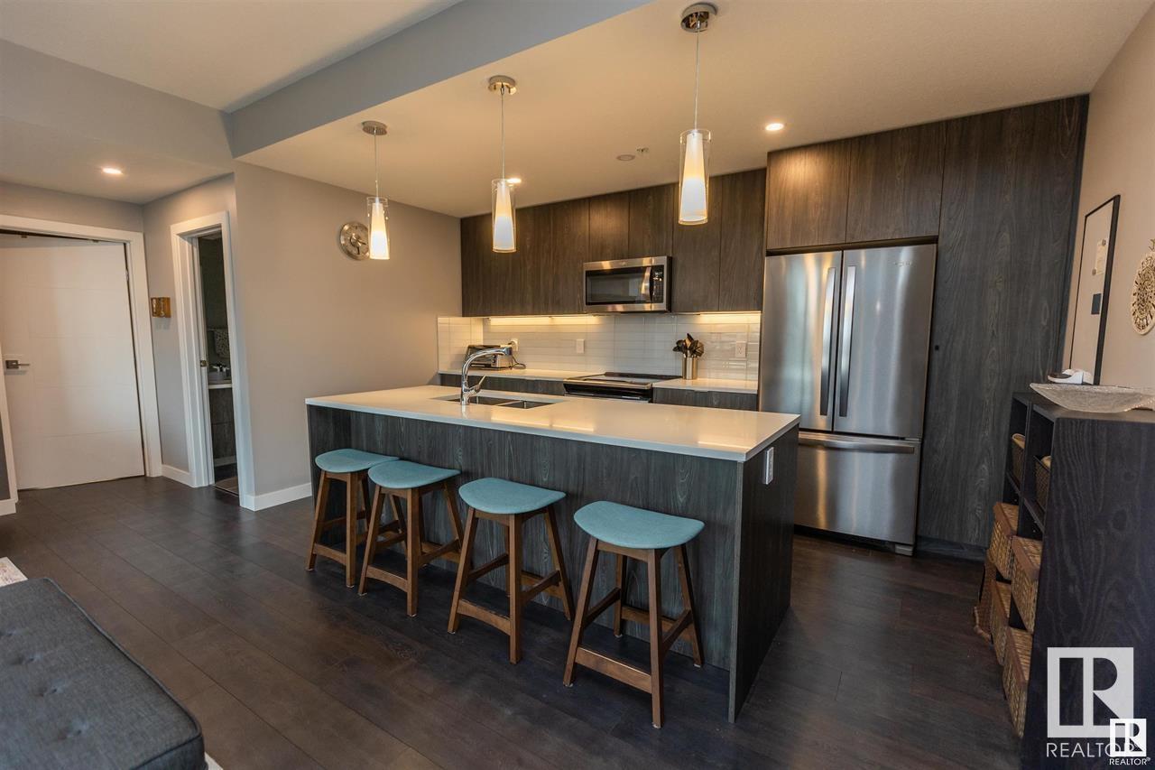     #700 10180 103 ST NW , Edmonton,  ,T5J 0L1 ;  Listing Number: MLS E4418630
