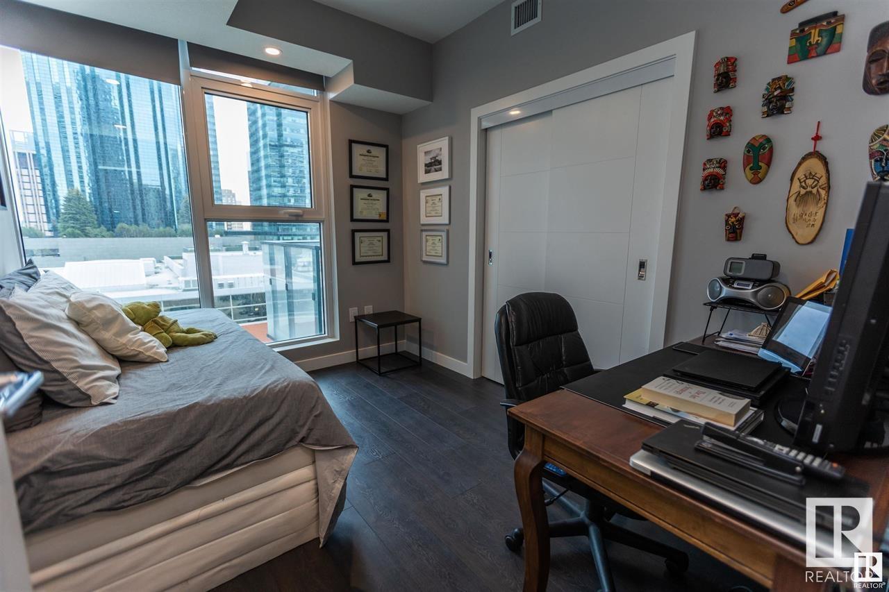      #700 10180 103 ST NW , Edmonton,  ,T5J 0L1 ;  Listing Number: MLS E4418630