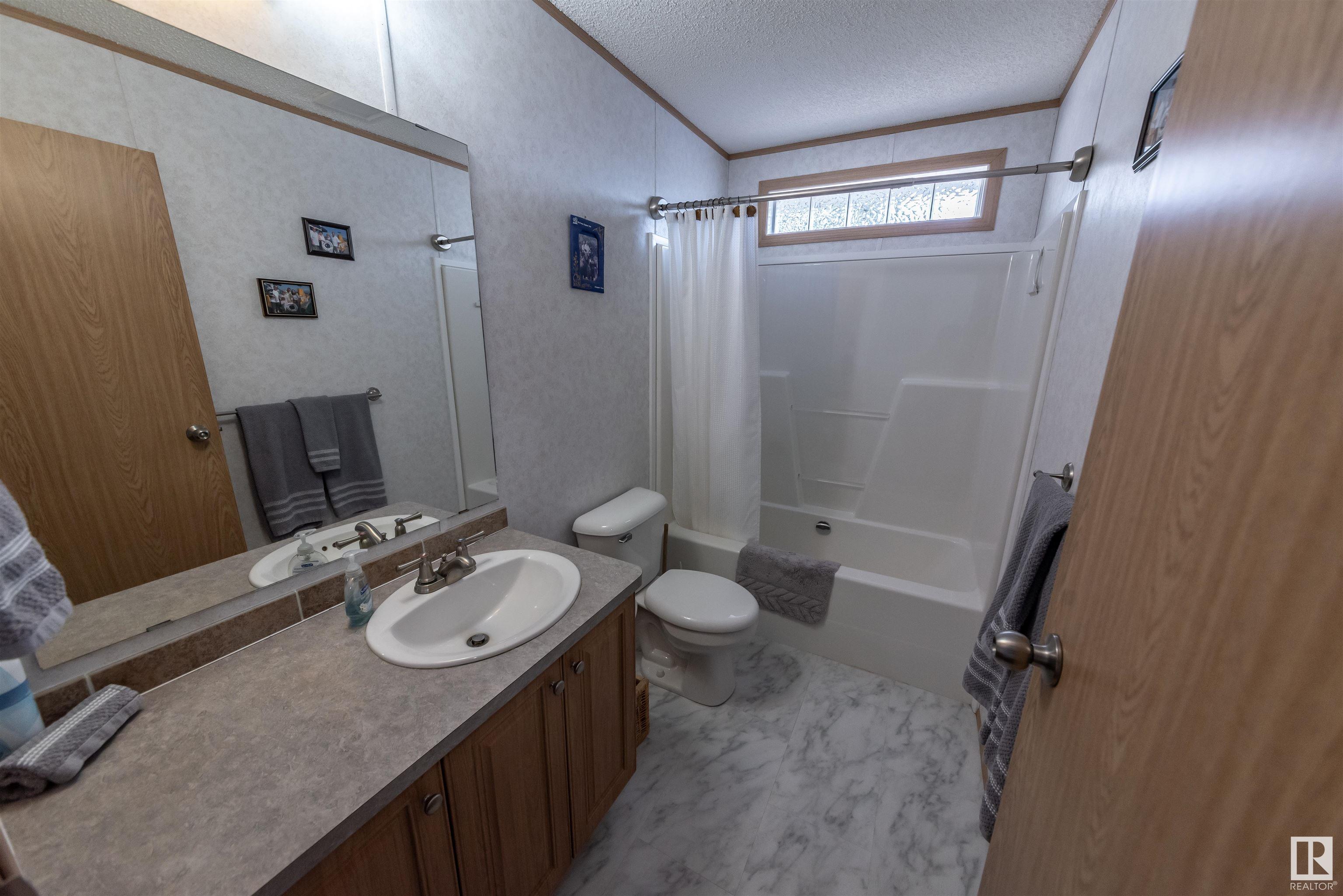      4916 56 ST , Rural Lac Ste. Anne County,  ,T0E 0A0 ;  Listing Number: MLS E4418635