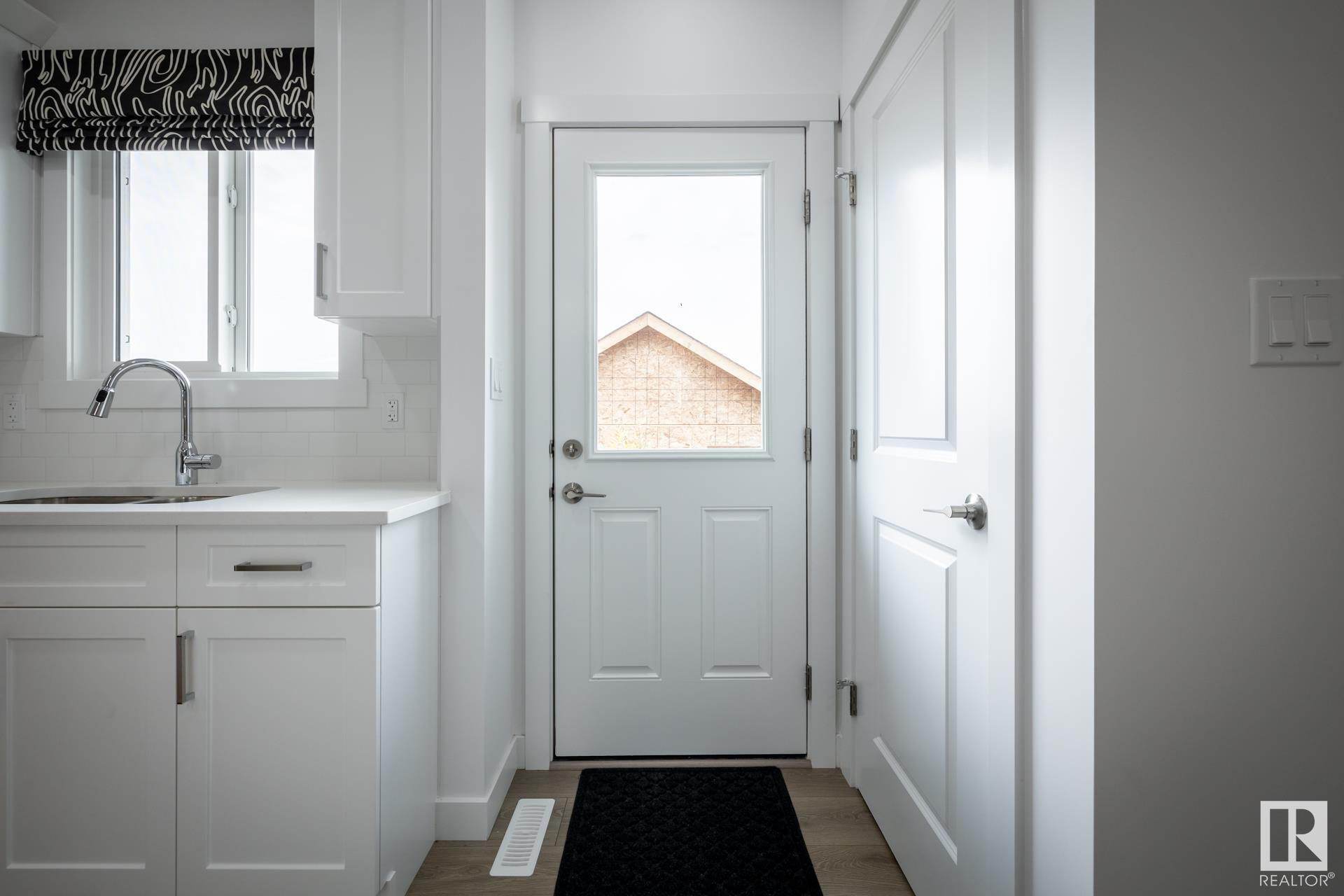      1250 KESWICK DR SW , Edmonton,  ,T6W 5P2 ;  Listing Number: MLS E4418637