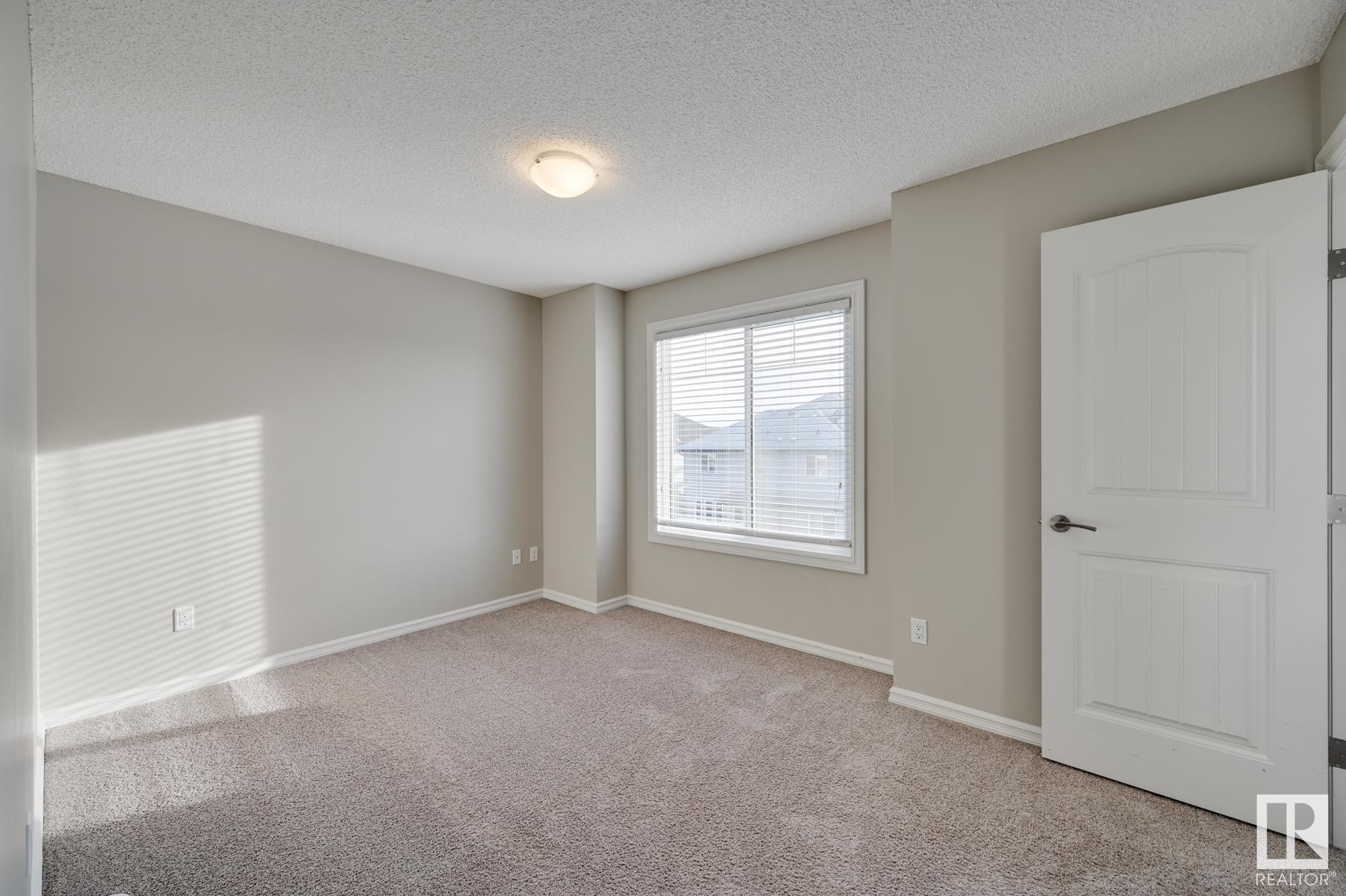      #2 2215 24 ST NW , Edmonton,  ,T6T 1A6 ;  Listing Number: MLS E4418644