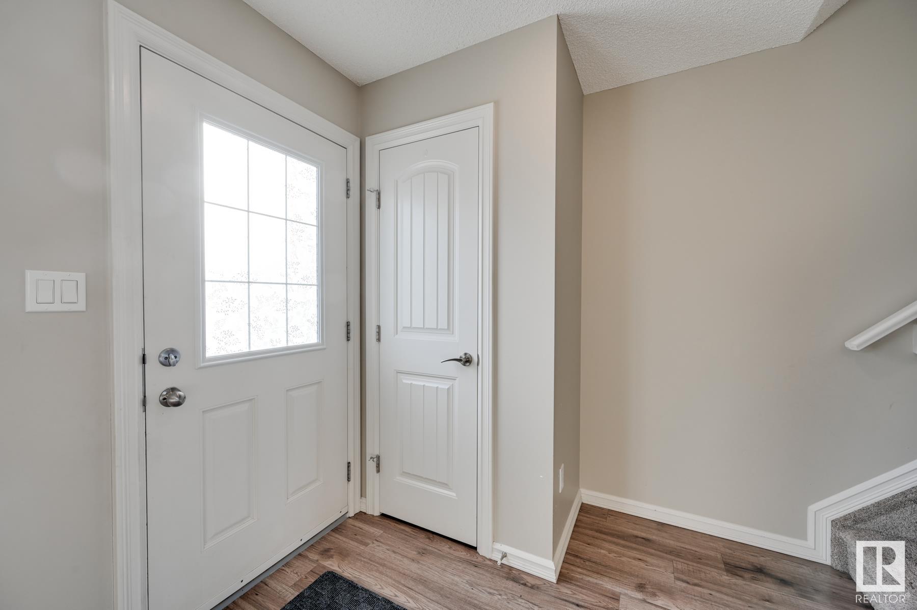      #2 2215 24 ST NW , Edmonton,  ,T6T 1A6 ;  Listing Number: MLS E4418644