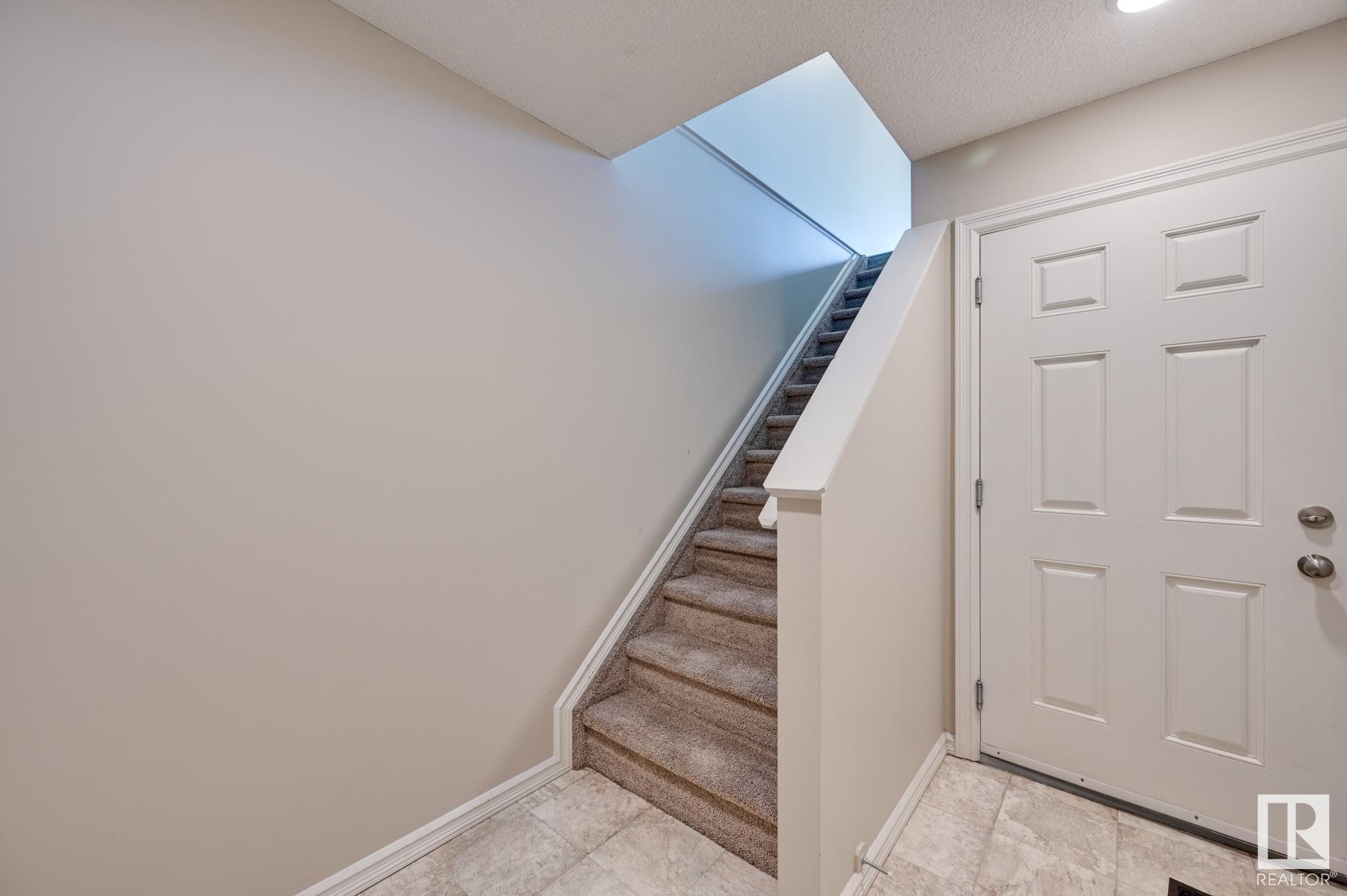      #2 2215 24 ST NW , Edmonton,  ,T6T 1A6 ;  Listing Number: MLS E4418644