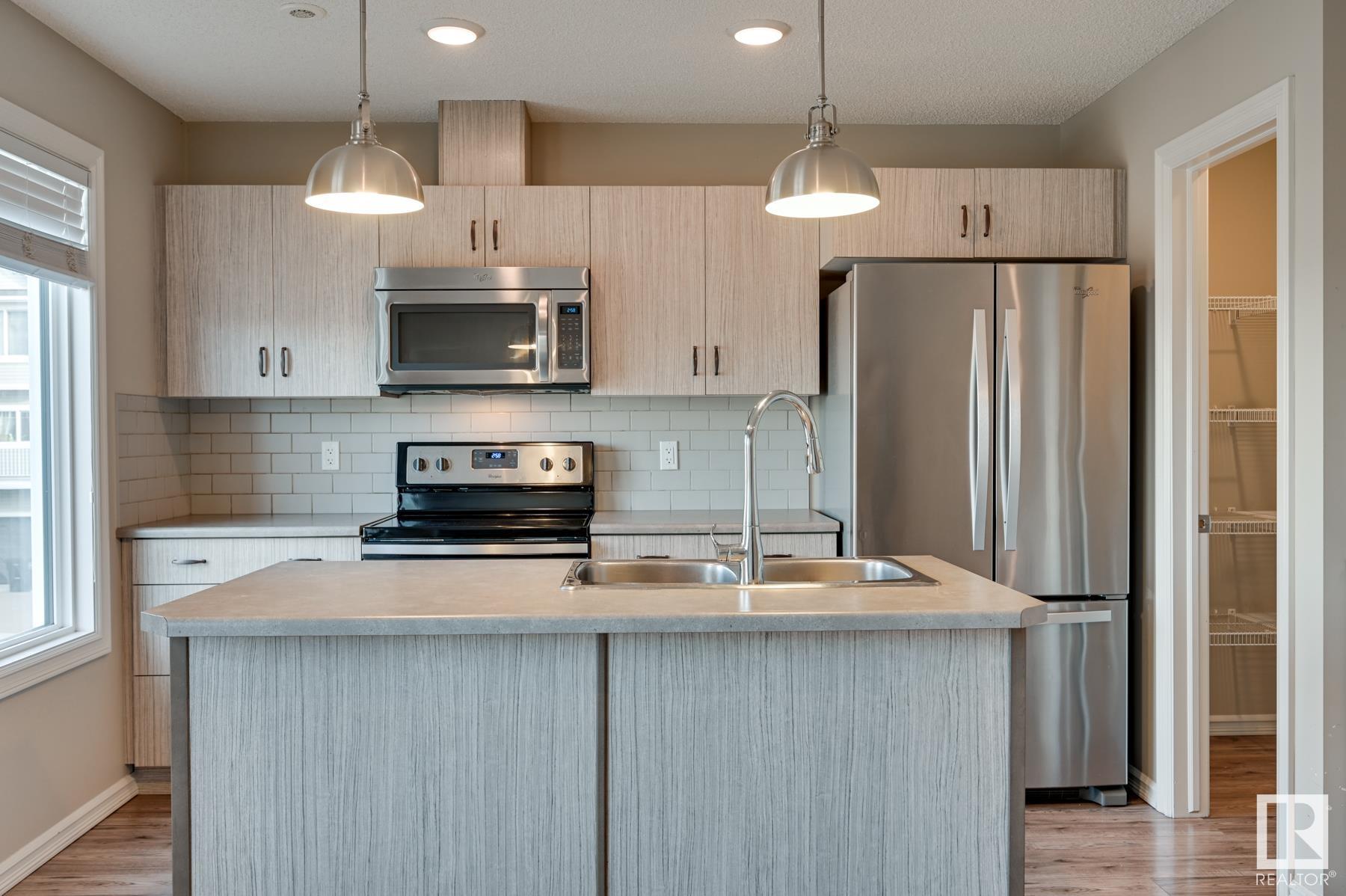      #2 2215 24 ST NW , Edmonton,  ,T6T 1A6 ;  Listing Number: MLS E4418644