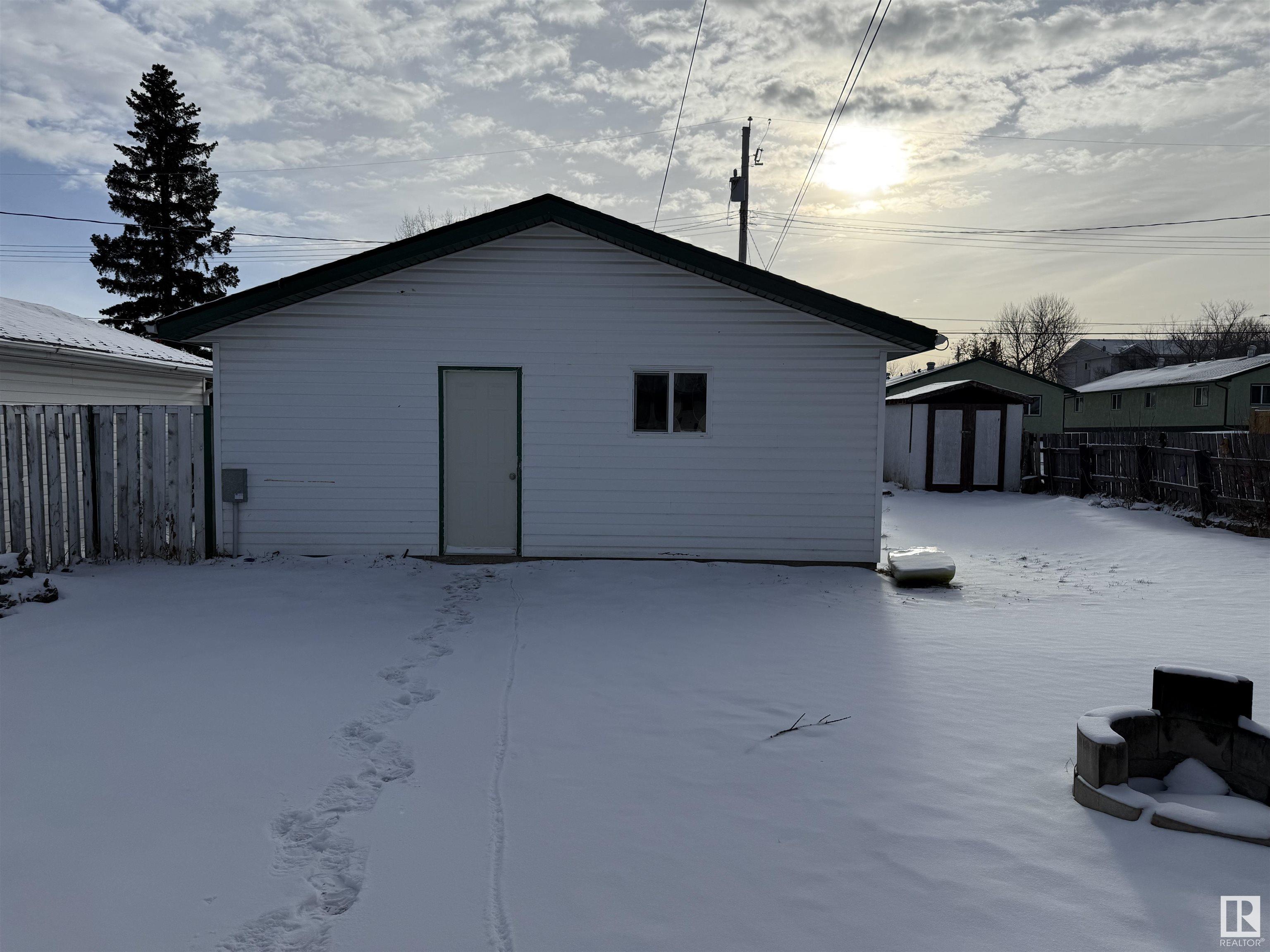      4809 51 AV , Drayton Valley,  ,T7A 1E1 ;  Listing Number: MLS E4418647